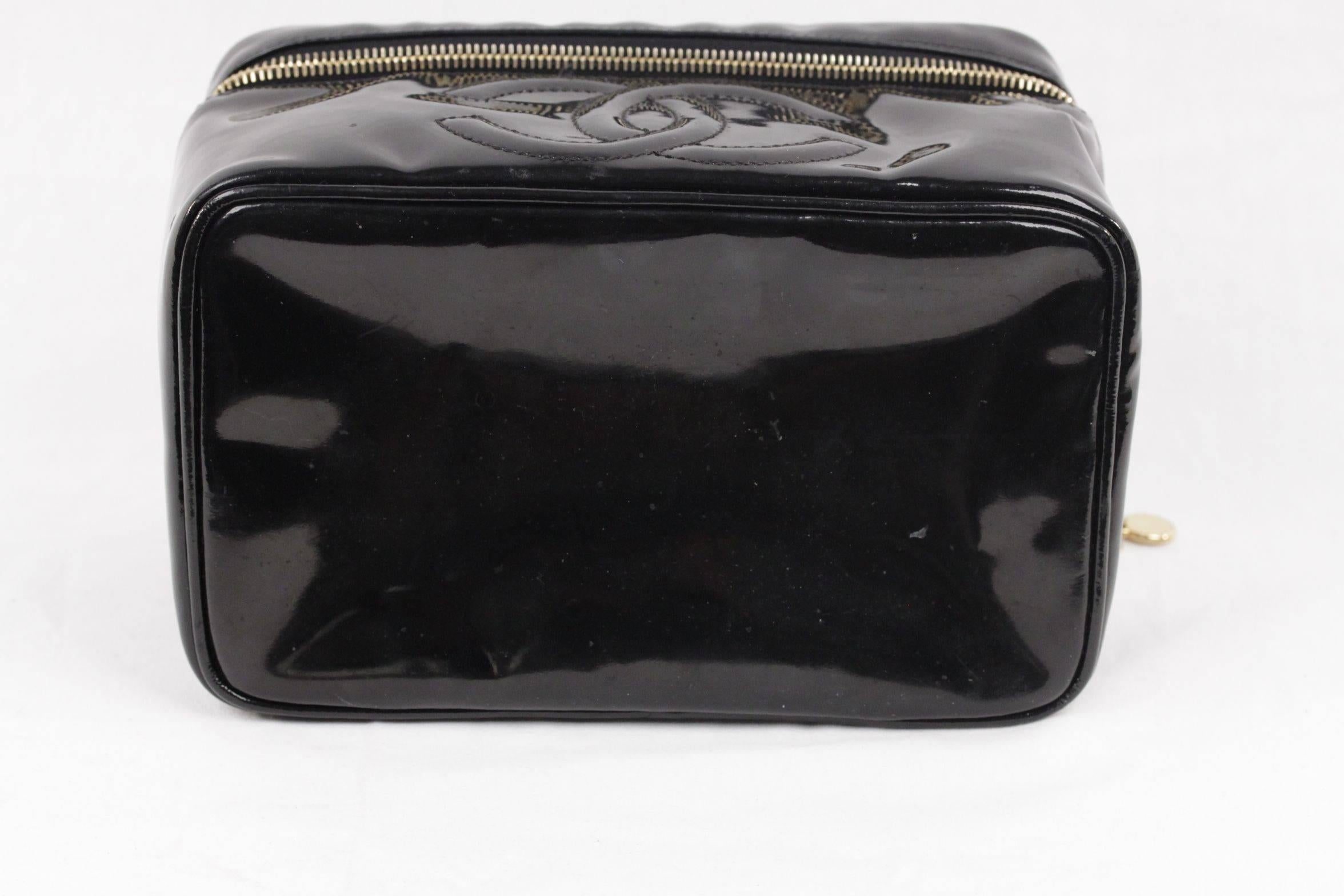 Women's CHANEL Black Patent Leather COSMETIC BAG Vanity Case HANDBAG Purse