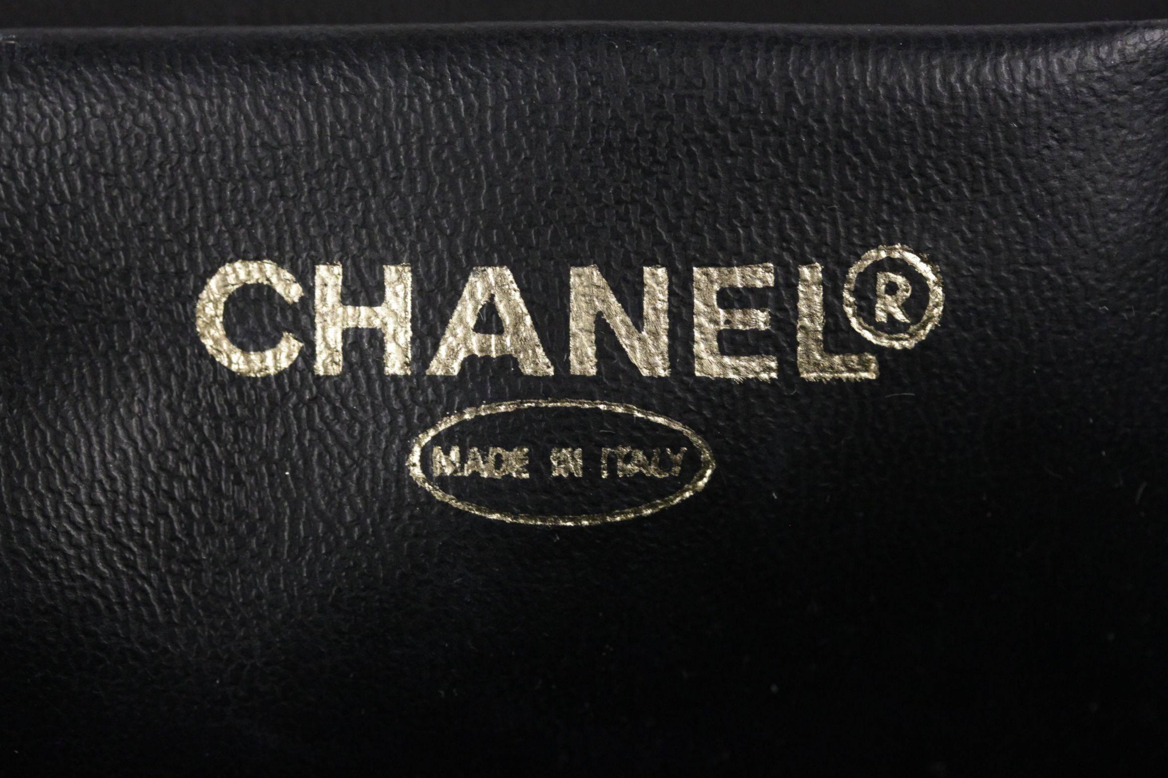 CHANEL Black Patent Leather COSMETIC BAG Vanity Case HANDBAG Purse 2