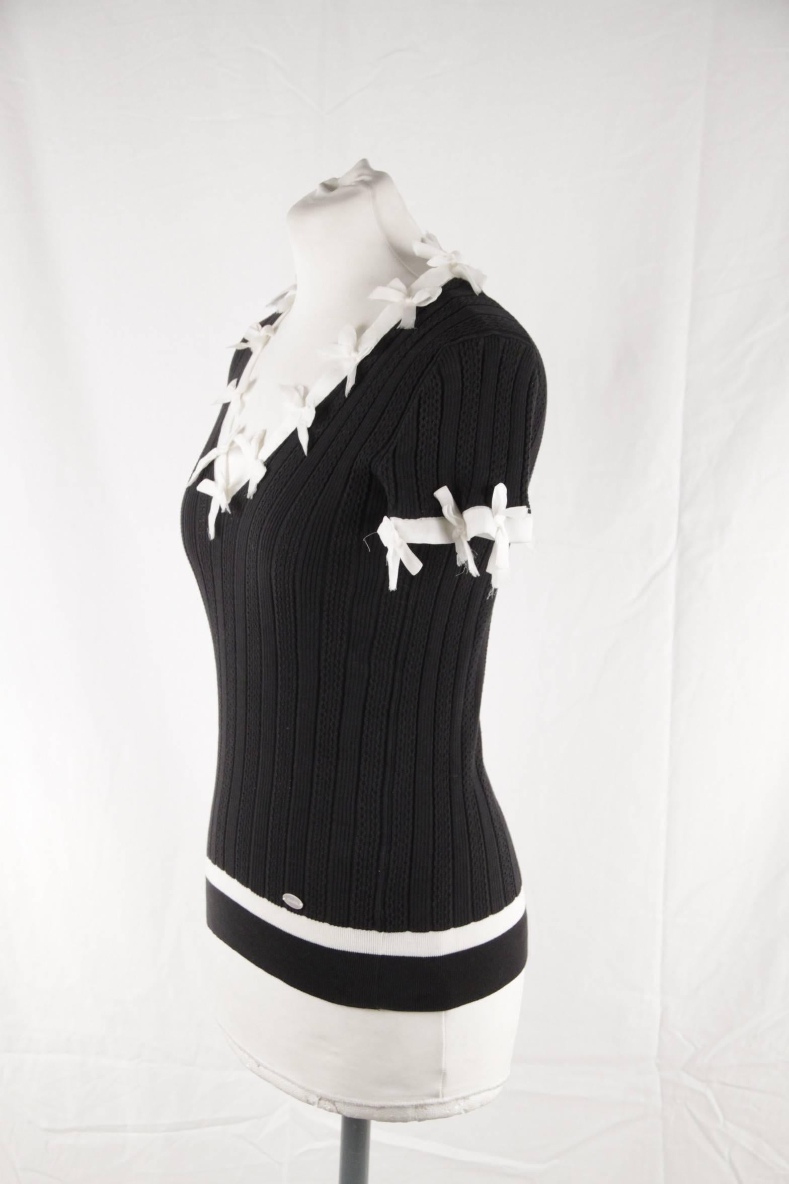 short sleeve black knit top