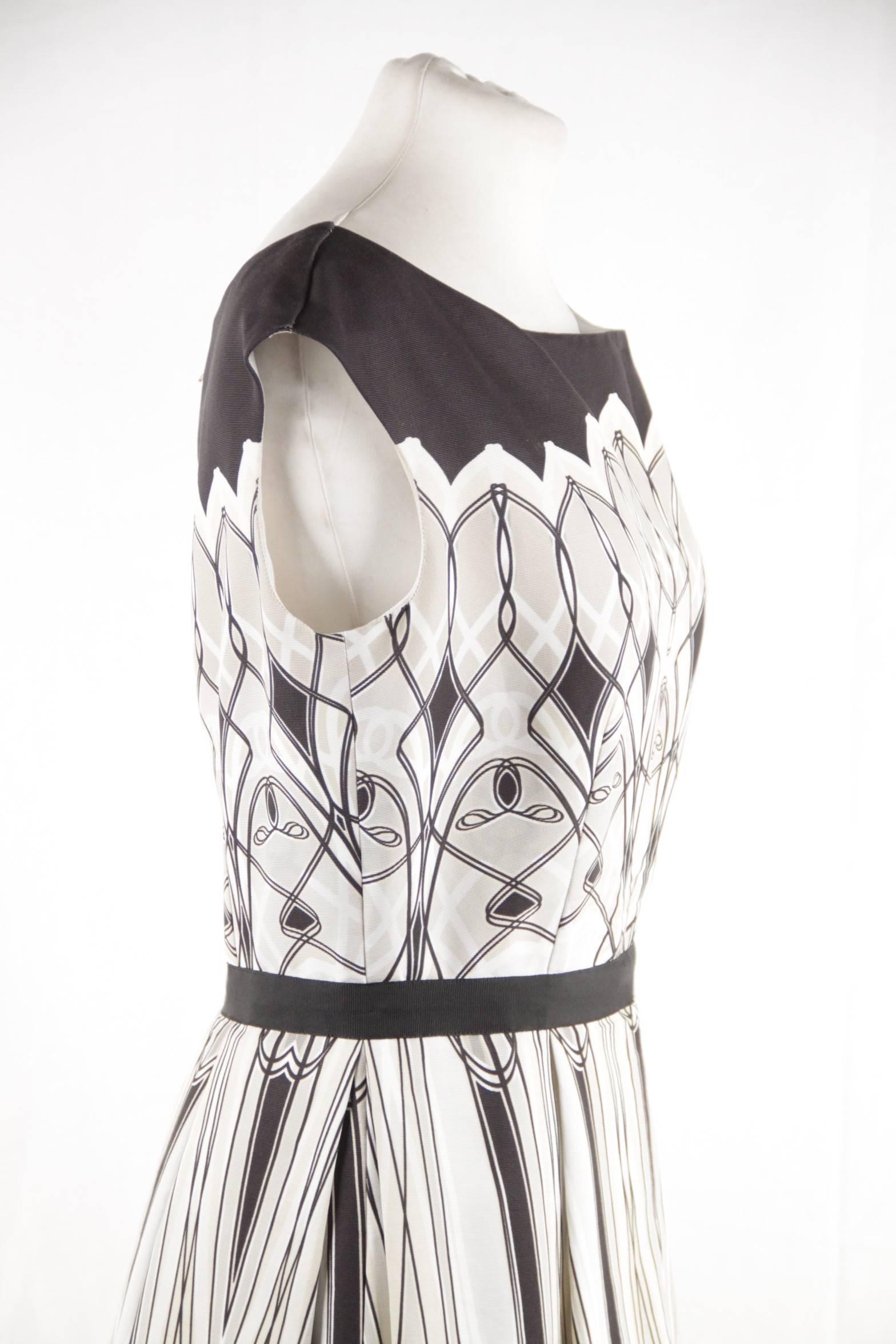 Women's BLUMARINE Black White Beige ART DECO Print FIT & FLARE DRESS