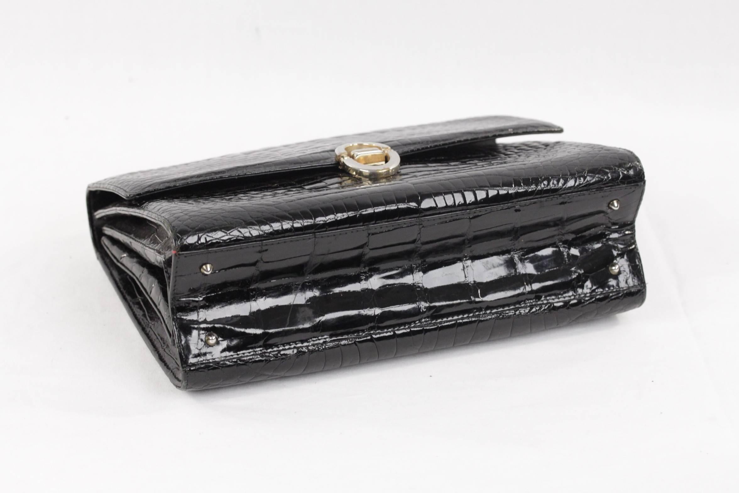 VINTAGE Black CROCODILE Leather CLUTCH Handbag FLAP PURSE In Good Condition In Rome, Rome