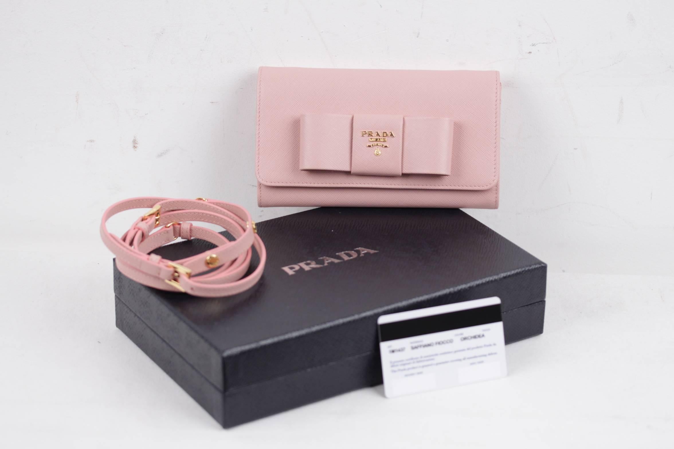 PRADA Pink Leather SAFFIANO FIOCCO Ribbon STRAP WALLET Purse WOC 1M1437 w/BOX In New Condition In Rome, Rome