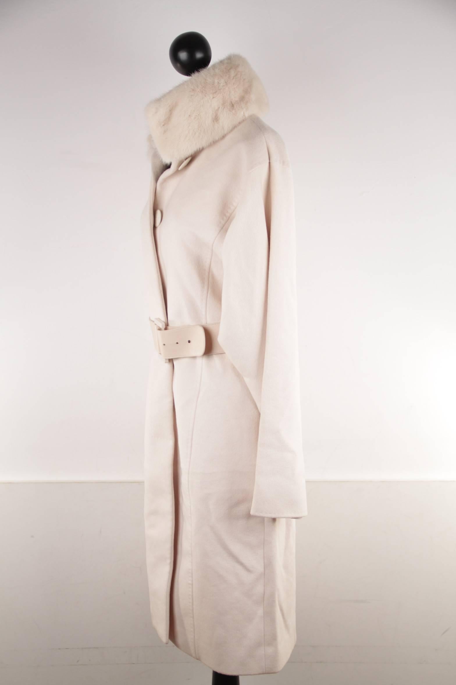  VERSACE Italian Ivory Wool Blend BELTED COAT w/ MINK FUR Collar Sz 40 IT In Good Condition In Rome, Rome