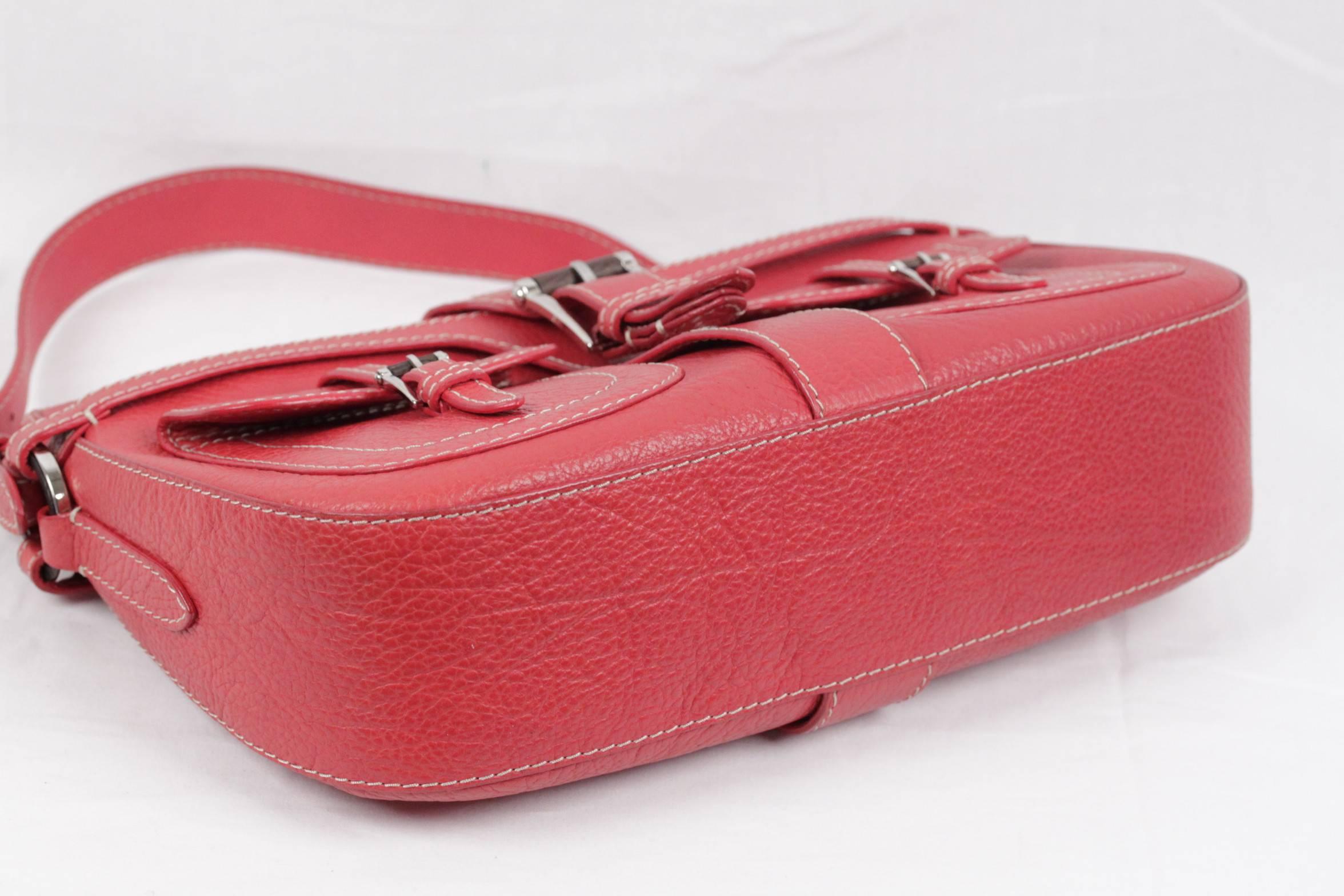 VALENTINO GARAVANI Red Leather SHOULDER BAG Handbag w/ FRONT POCKETS In Excellent Condition In Rome, Rome