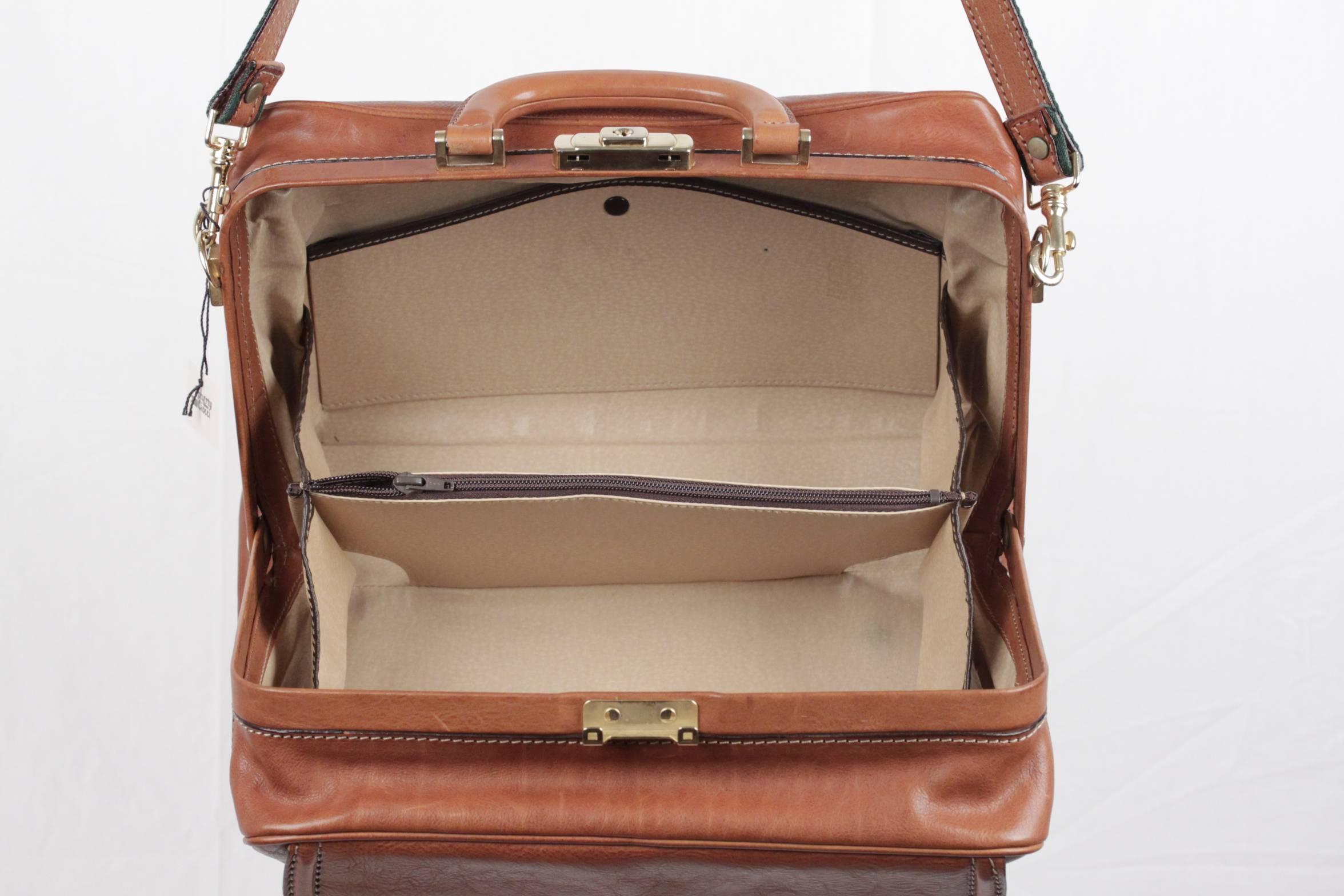 PRINCIPE Vintage Tan Leather DOCTOR BAG Top Handle HANDBAG w/ Strap In Good Condition In Rome, Rome