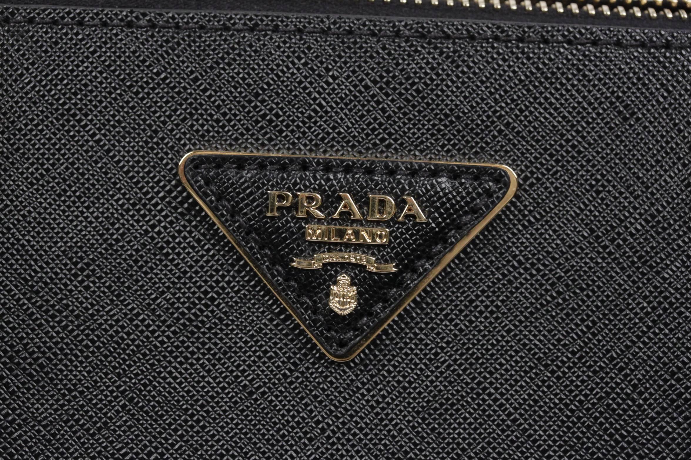 prada saffiano lux nero