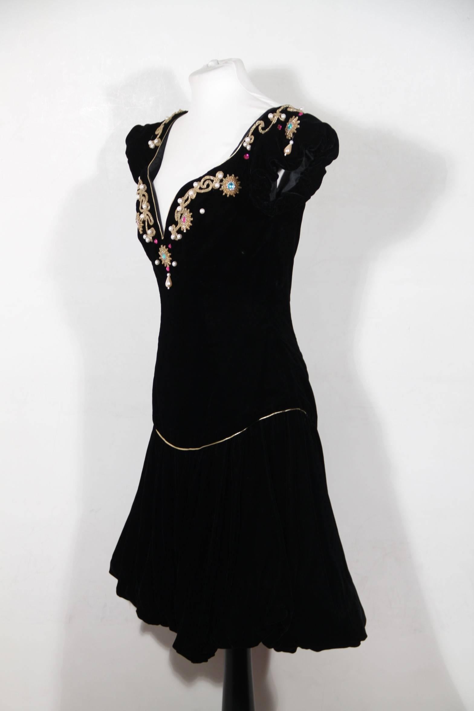 Women's DAVID FIELDEN LONDON Vintage Black Velvet COCKTAIL DRESS w/ EMBROIDERY Sz S