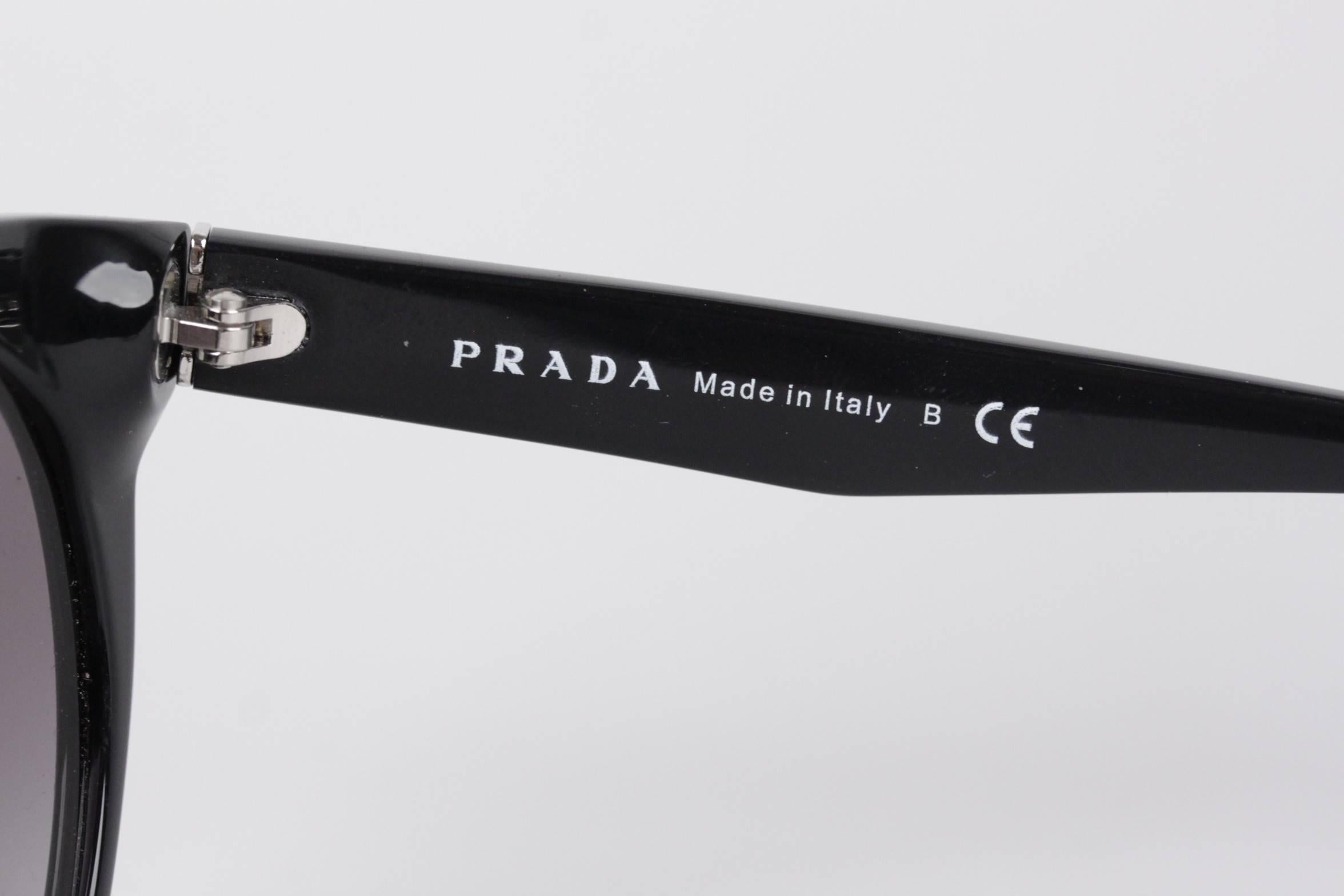 PRADA BLACK Diva Sunglasses mod. SPR 230 56/20 140 2N w/CASE & BOX In New Condition In Rome, Rome