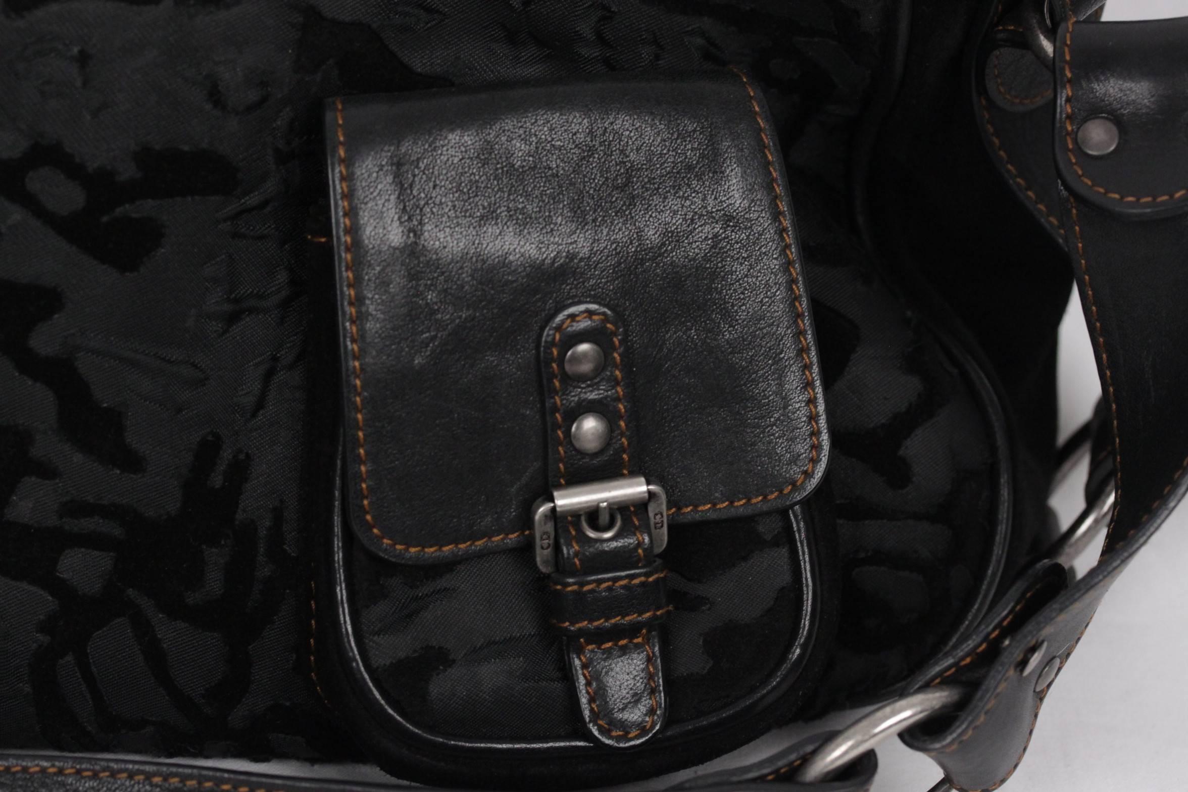 CHRISTIAN DIOR LIMITED EDITION Black GAUCHO BAG Saddle SHOULDER BAG In Good Condition In Rome, Rome