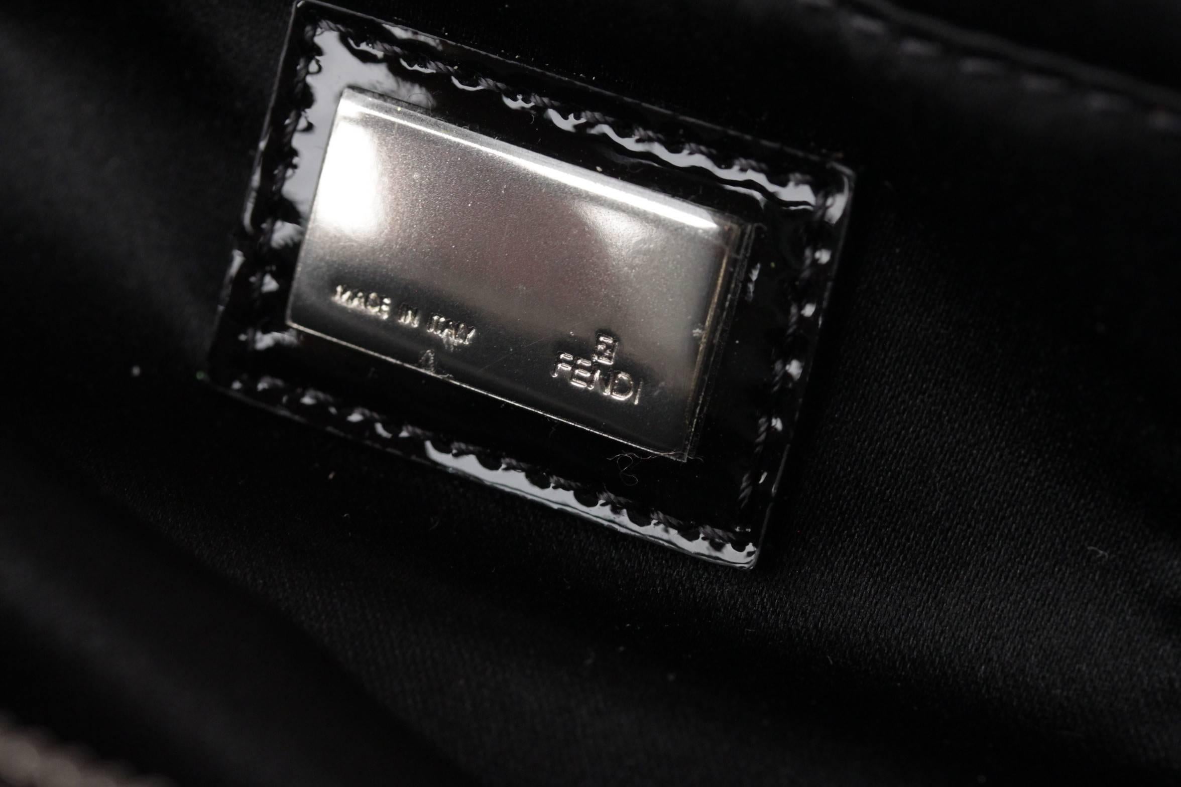 FENDI Black Patent Leather CROSSWORD CLUTCH BAG Handbag In Excellent Condition In Rome, Rome