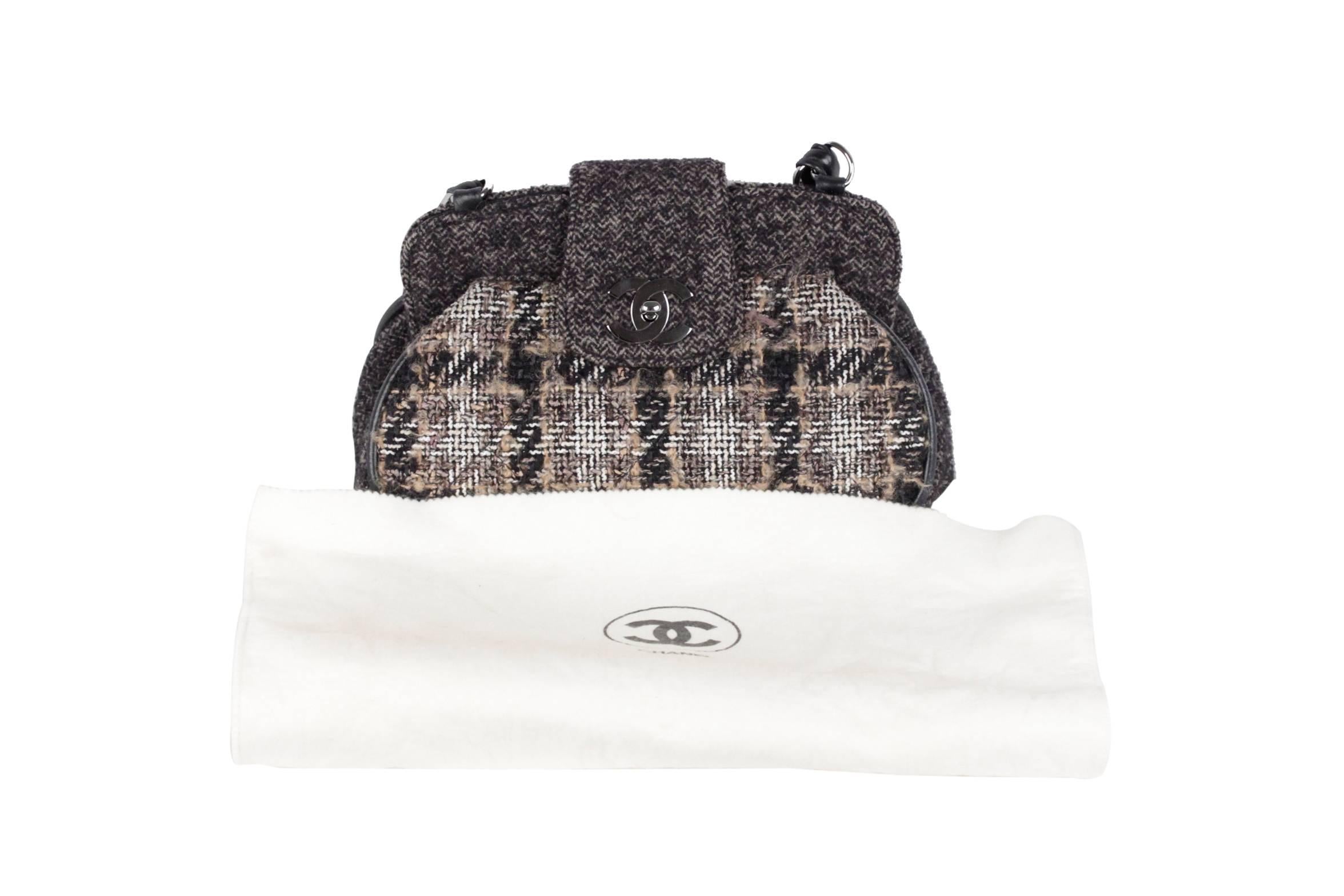 CHANEL Black Tweed FRAME BAG Shoulder Bag HANDBAG 4