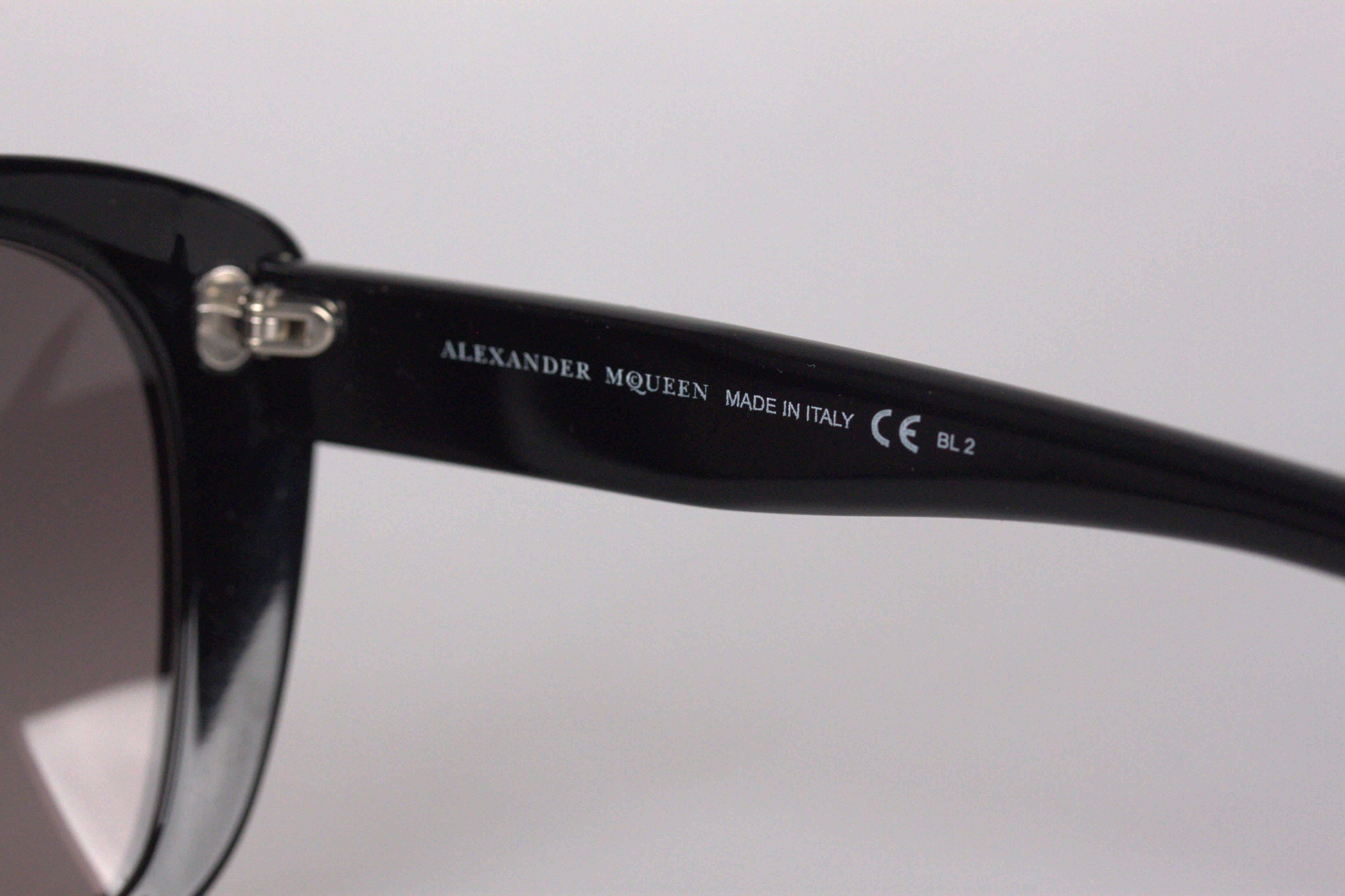 ALEXANDER MCQUEEN Black Sunglasses AMQ 4193/S 56mm NEW MINT BOXED 3