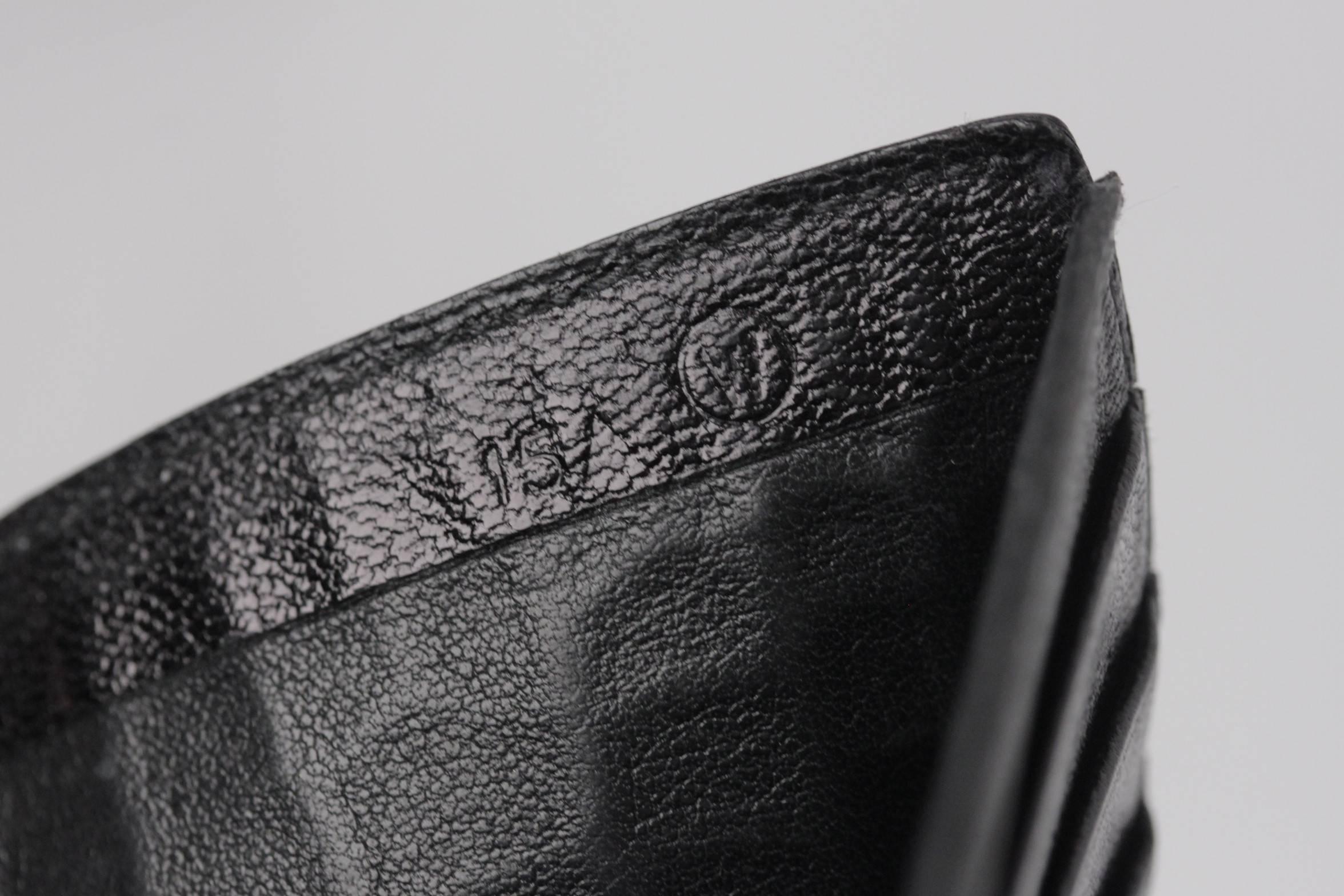 HERMES Vintage Black Crocodile Leather BIFOLD WALLET In Good Condition In Rome, Rome