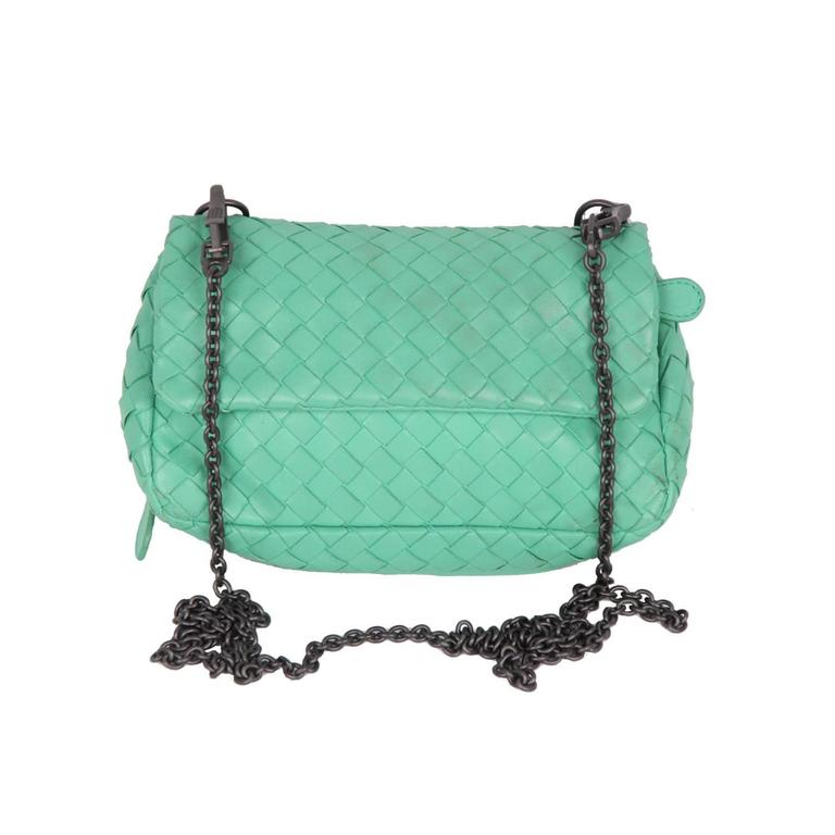 BOTTEGA Green INTRECCIATO Leather MINI MESSENGER BAG For Sale at