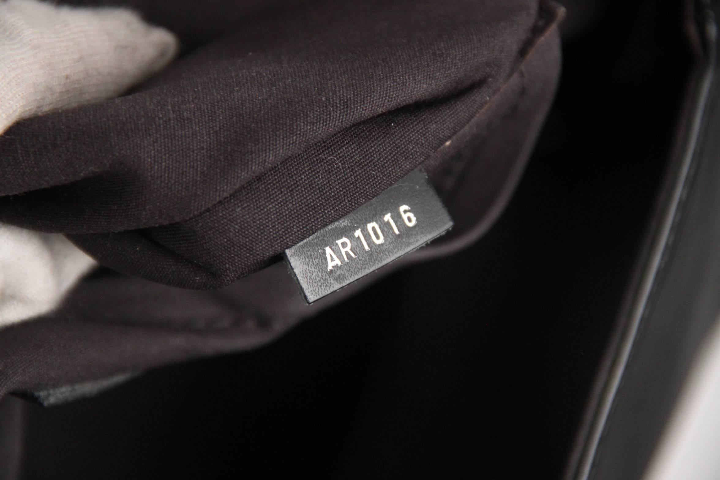 Louis Vuitton Black Epi Leather Segur MM Bag 3