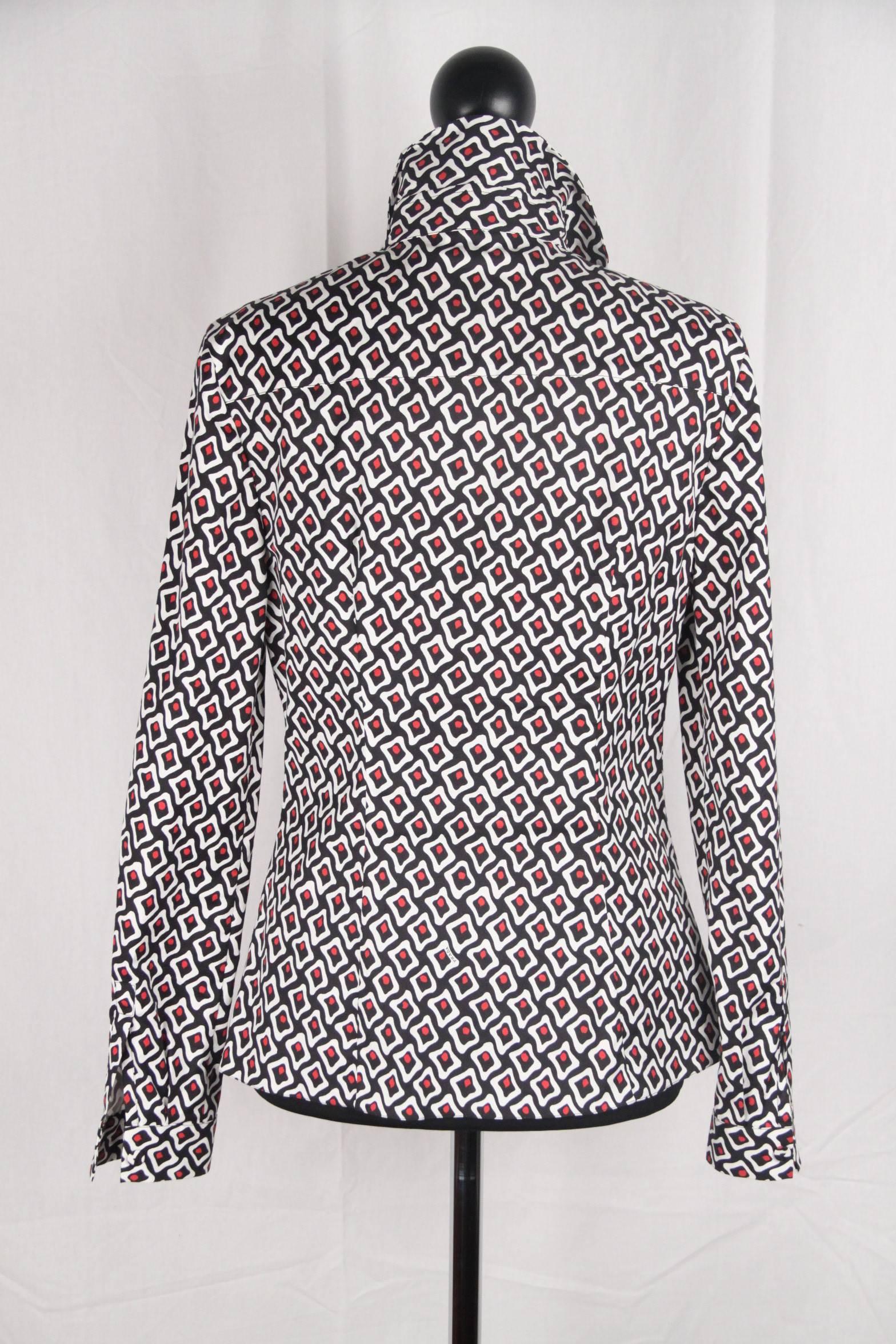 PRADA Geometric Print BUTTON DOWN SHIRT Size 42 In Excellent Condition In Rome, Rome
