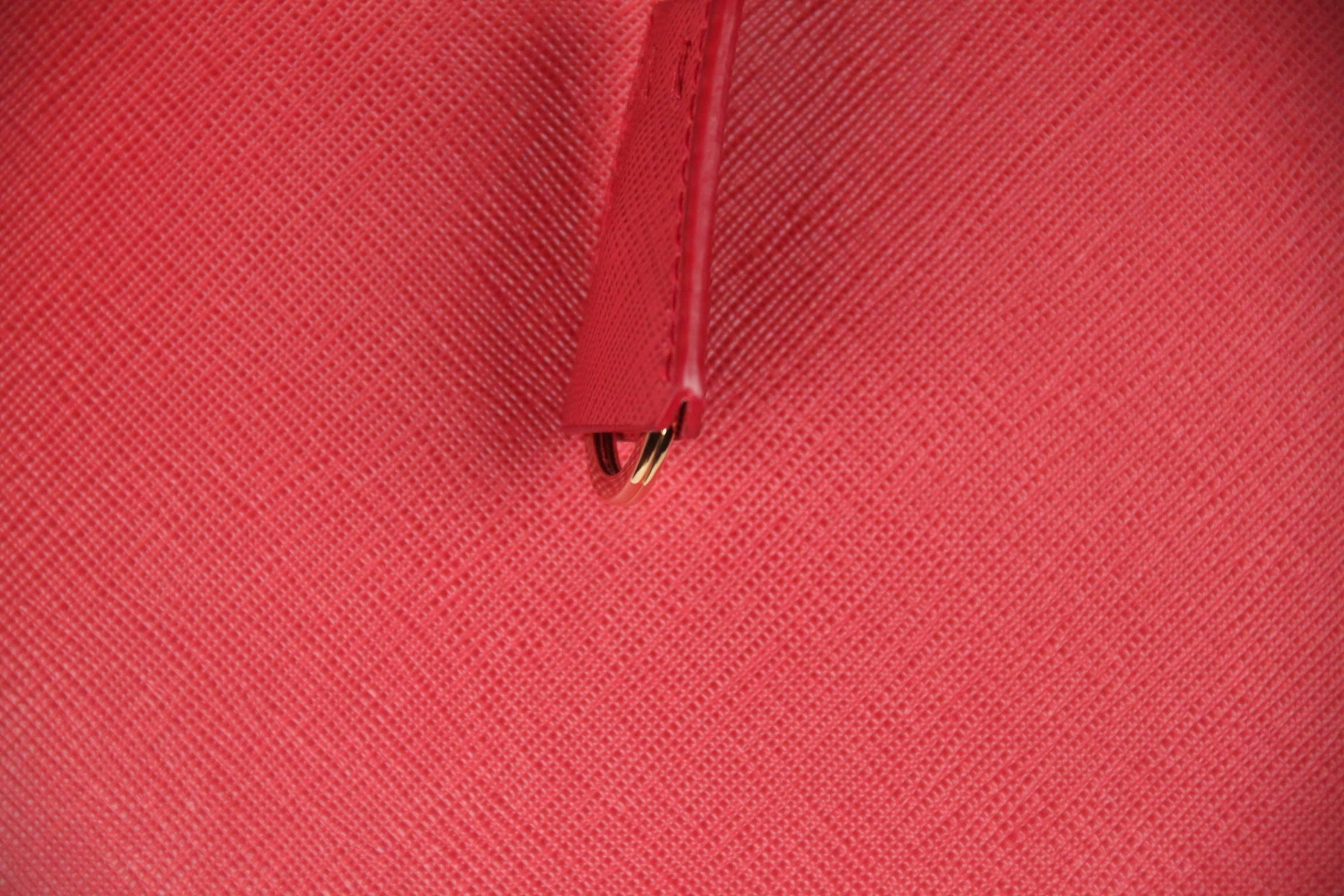 Women's PRADA Red FUOCO SAFFIANO LUX Leather TOTE Satchel 1BA274