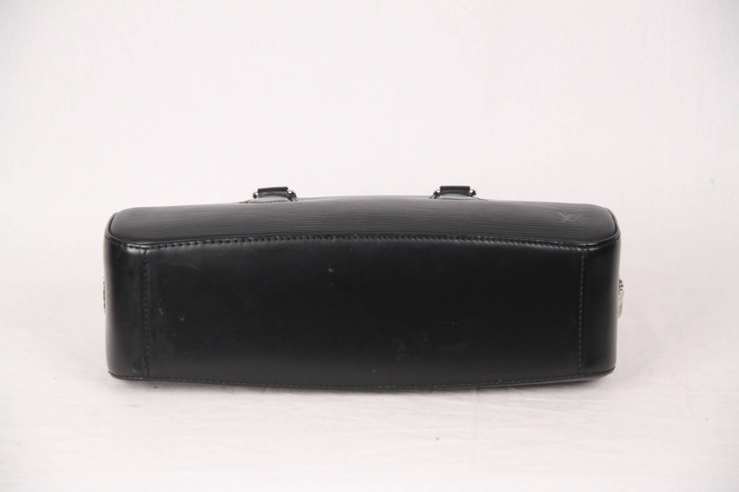 LOUIS VUITTON Black EPI Leather JASMINE Bag SATCHEL In Excellent Condition In Rome, Rome