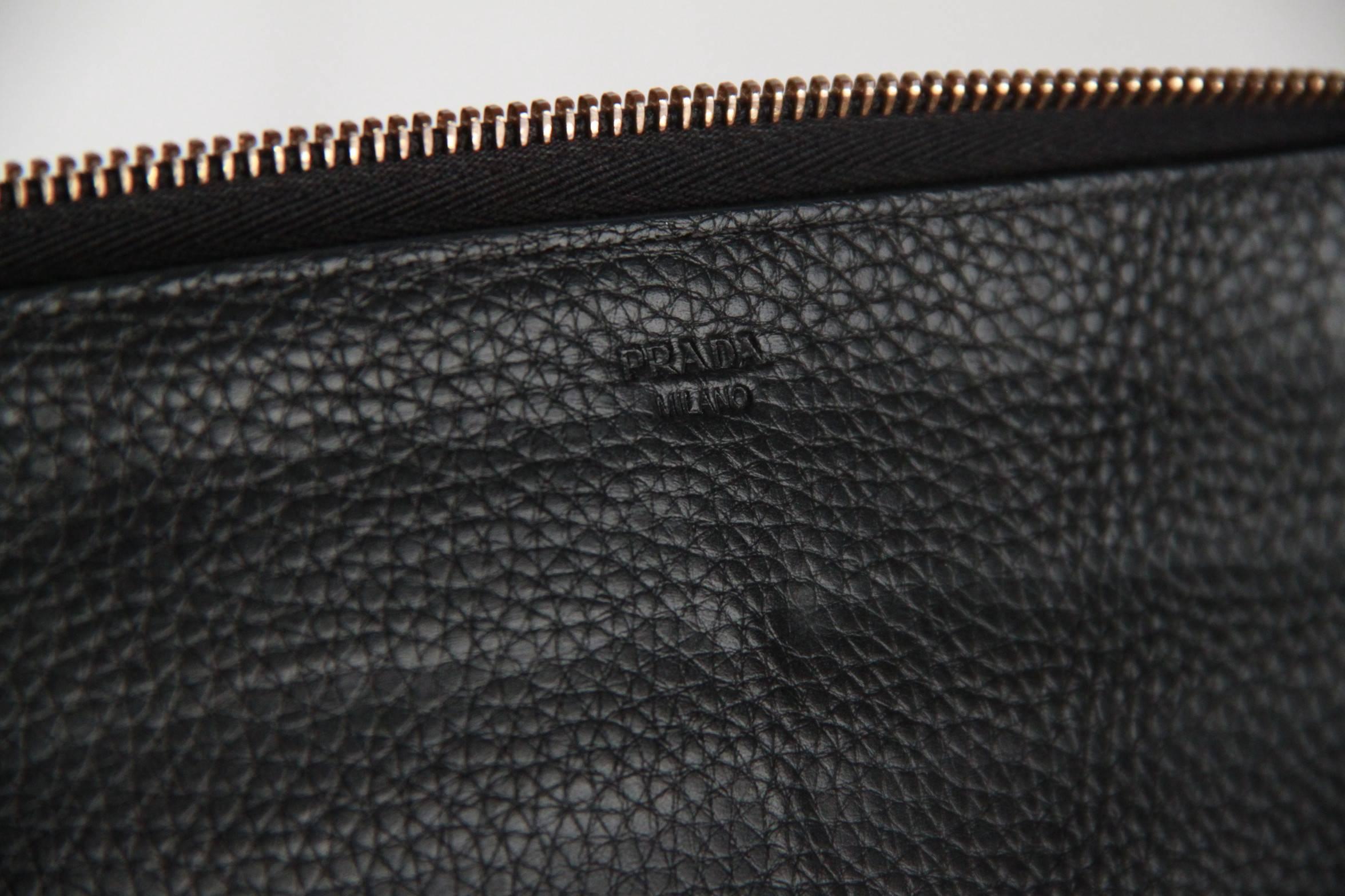 Women's or Men's Authentic PRADA Black CERVO Leather Large TRAVEL WALLET 2M1203