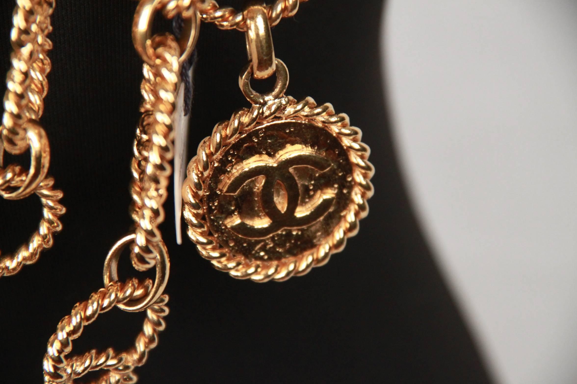 Women's Chanel Gold Metal ring Chain Necklace or belt with CC Medallion