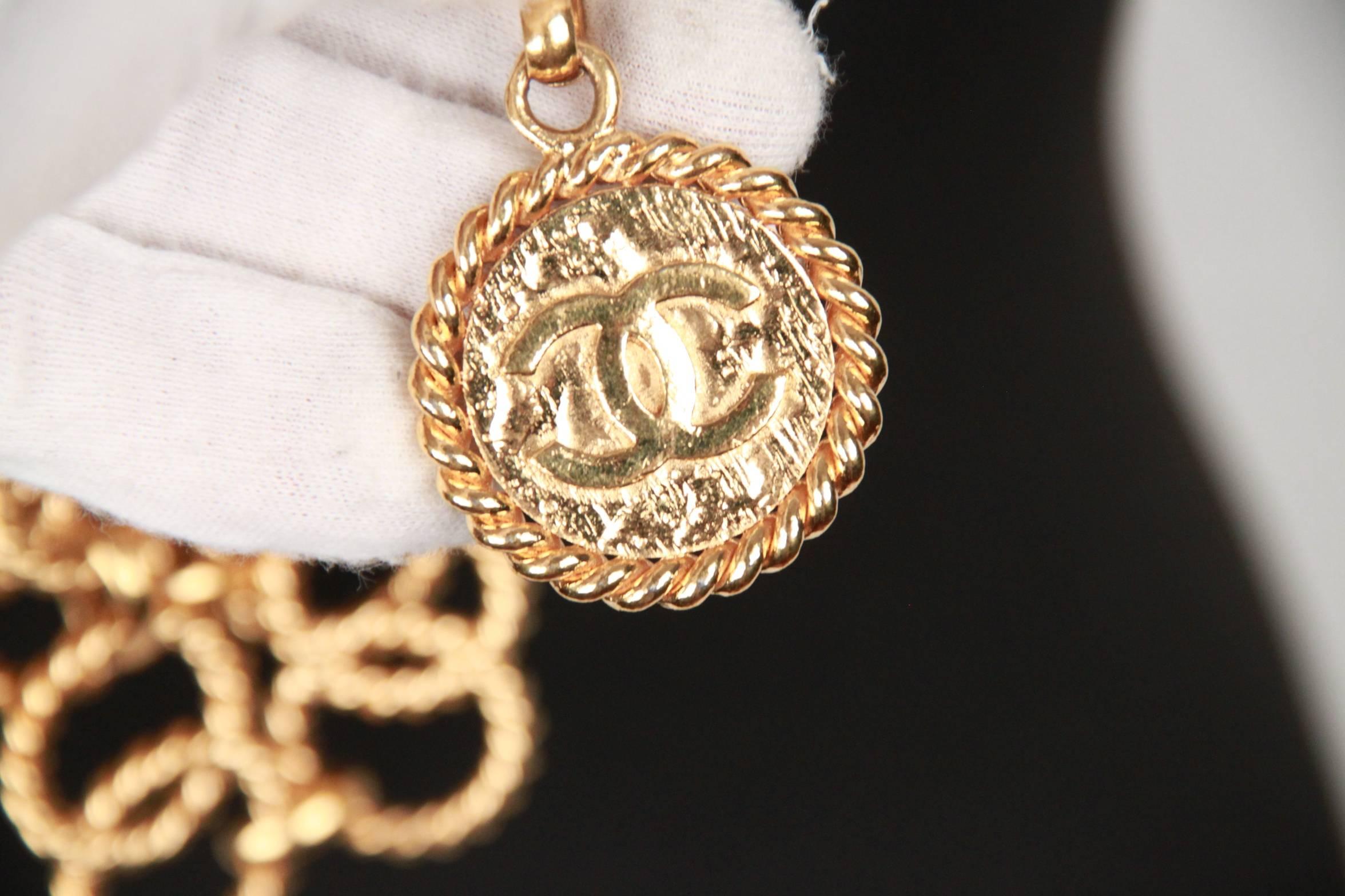 Chanel Gold Metal ring Chain Necklace or belt with CC Medallion 2