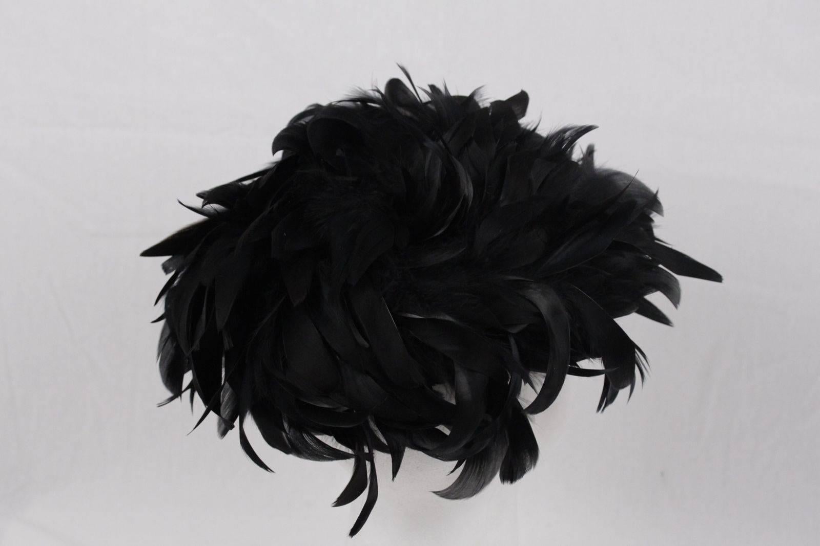 VINTAGE 1950s Black FEATHERS Woman Evening HAT Headdress In Good Condition In Rome, Rome
