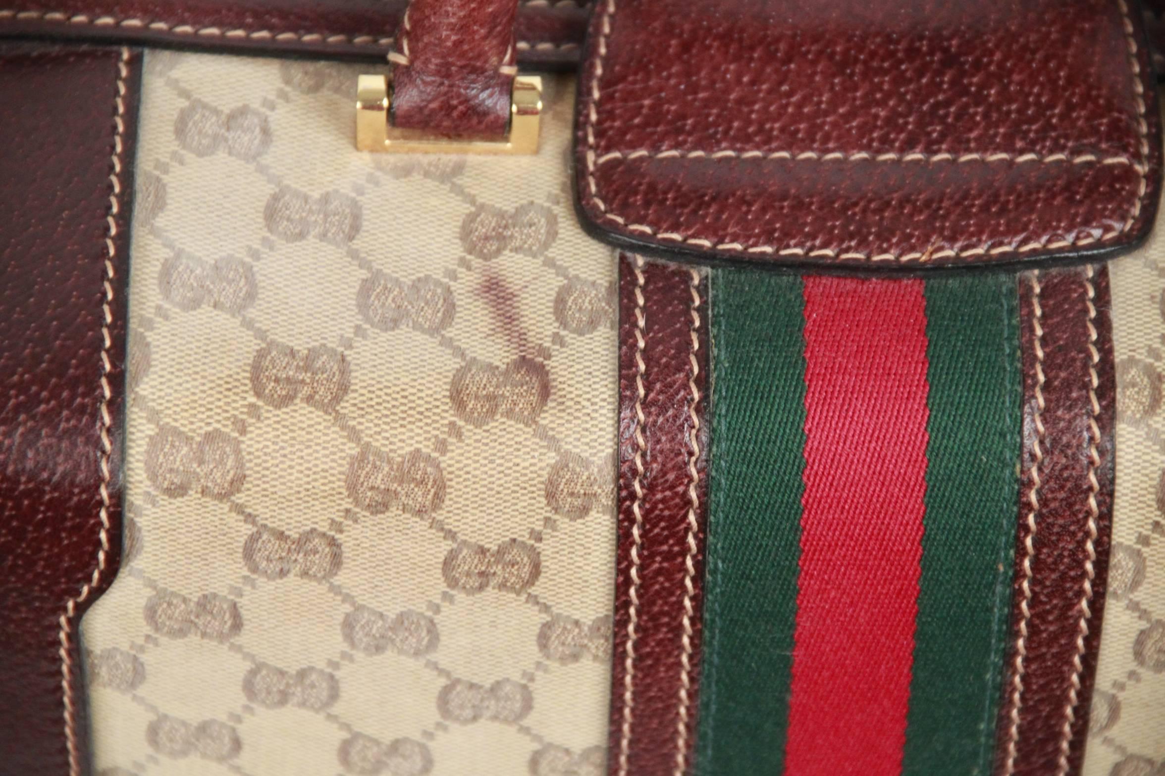 GUCCI VINTAGE Beige MONOGRAM Canvas TRAIN CASE Beauty w/ STRIPES In Good Condition In Rome, Rome