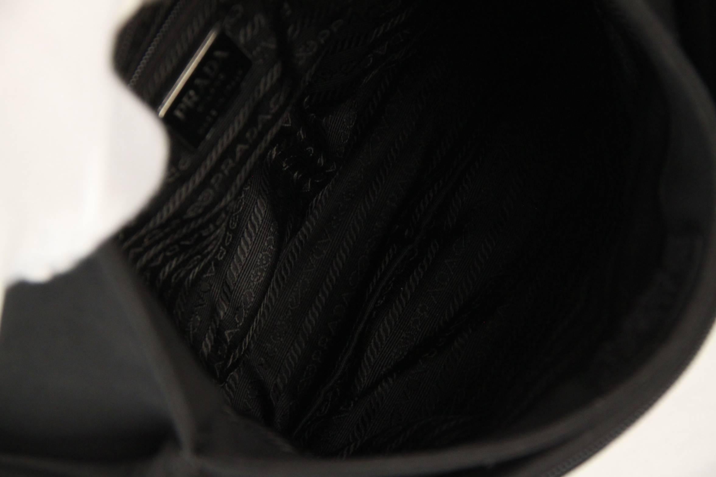 PRADA Black Neoprene Fabric  SHOULDER BAG In Good Condition In Rome, Rome
