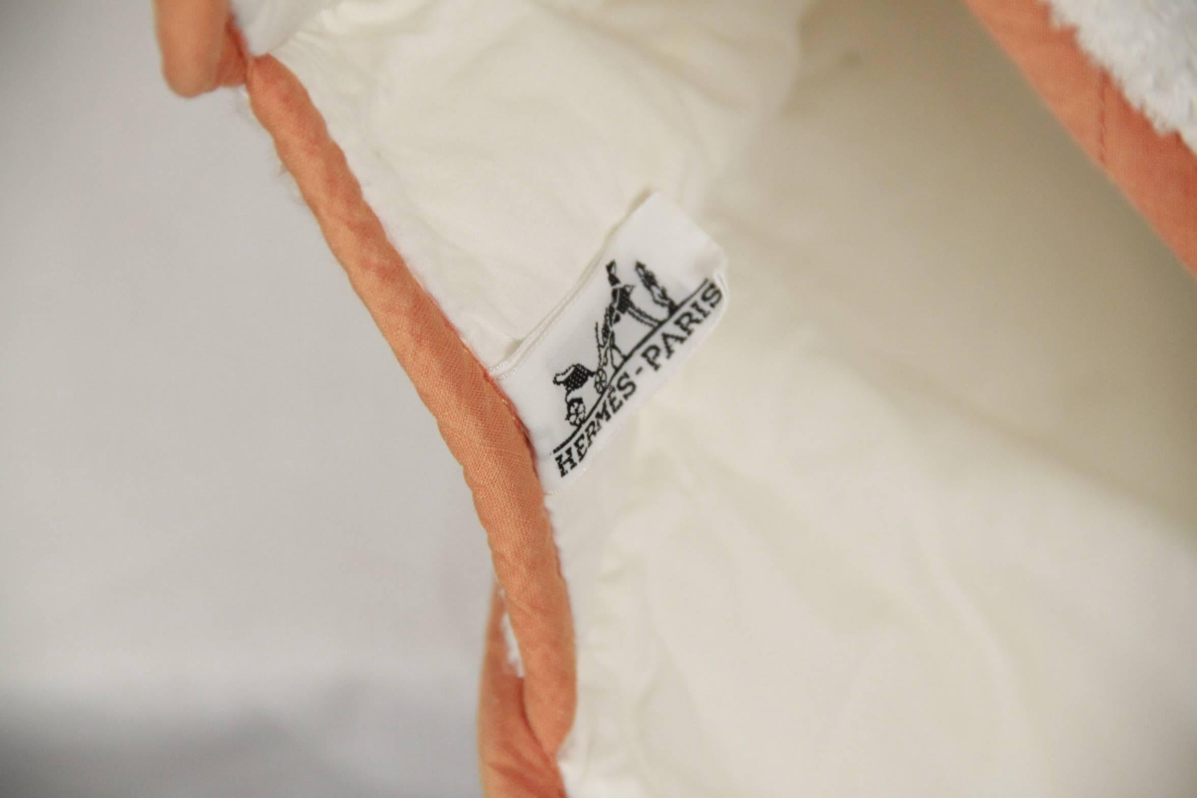 HERMES PARIS White Terry Cloth Cotton BEACH BAG w/ Embroidered Tiger 2