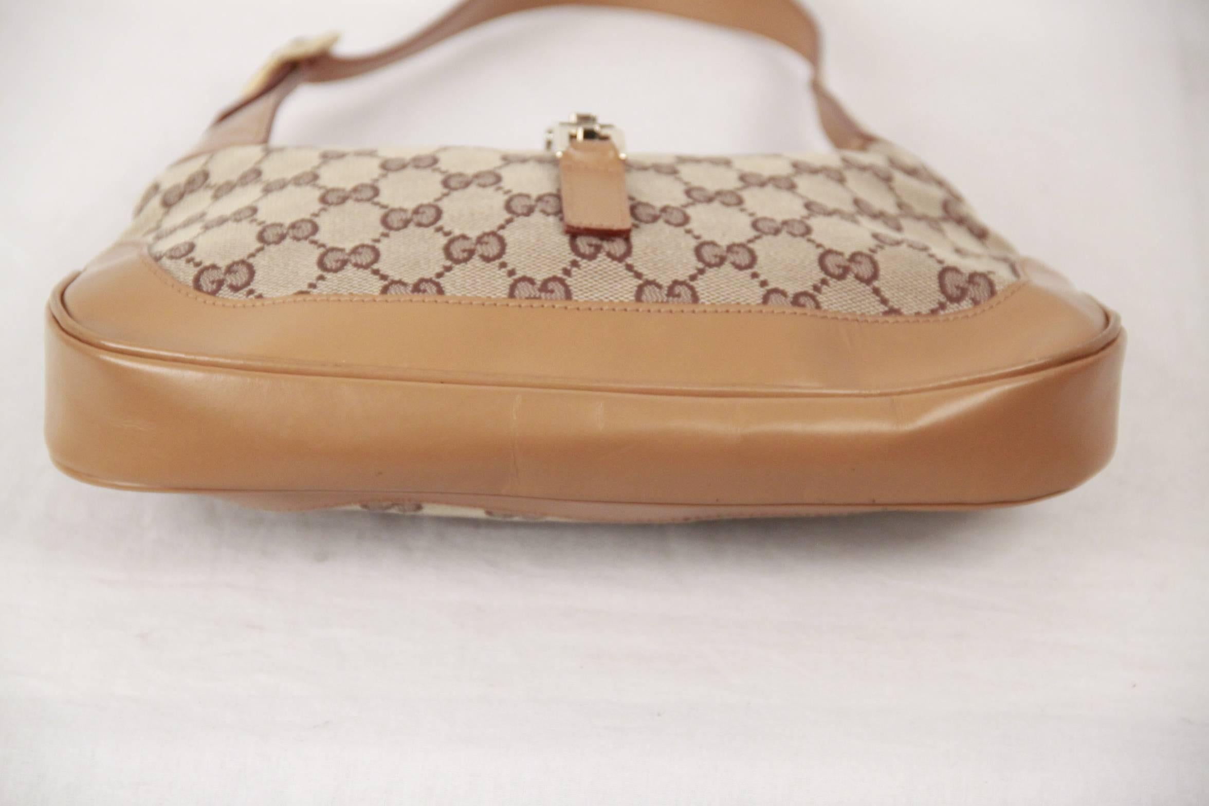 GUCCI Beige Monogram Canvas & Leather HOBO JACKIE O In Good Condition In Rome, Rome
