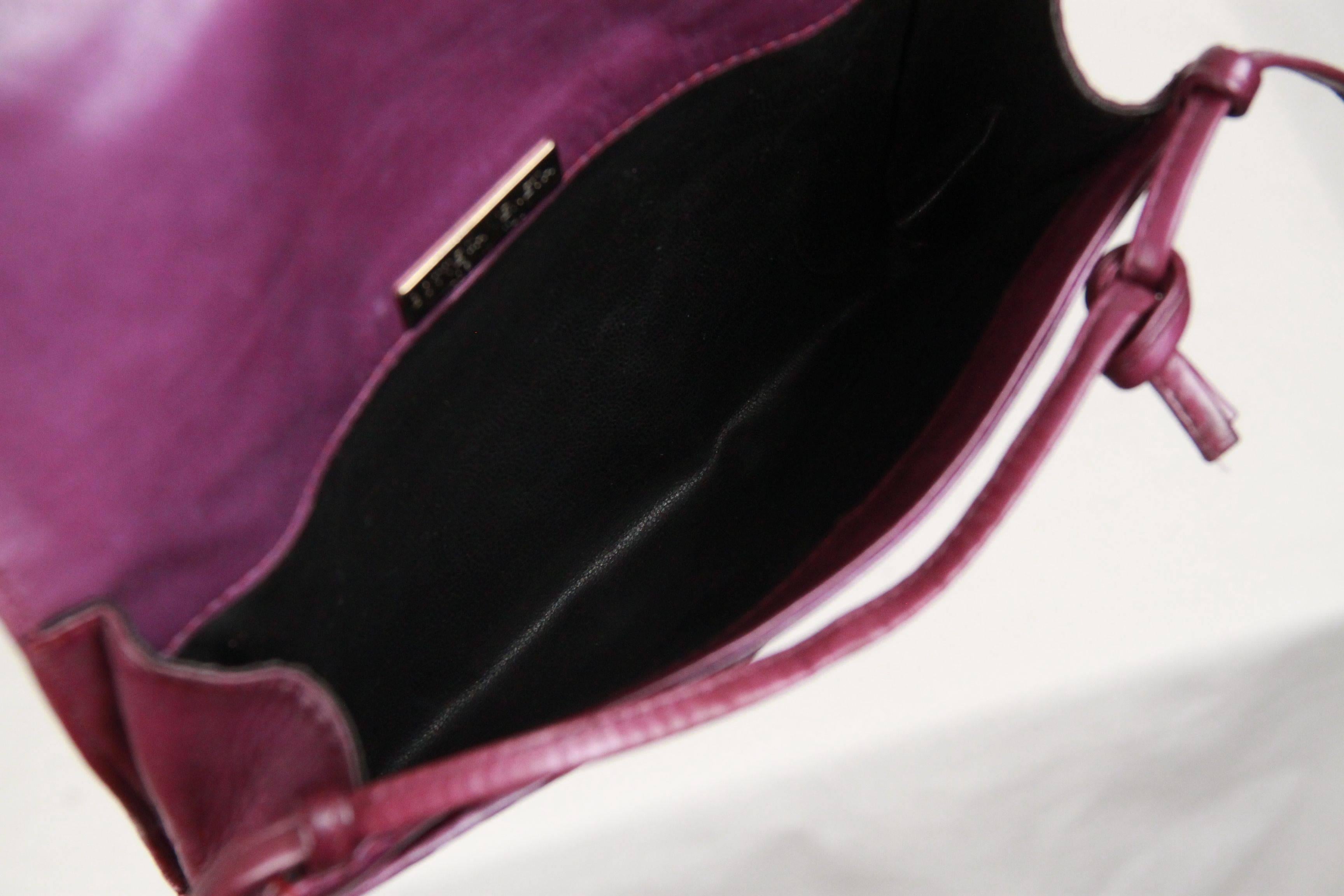 Women's BOTTEGA VENETA Vintage Purple INTRECCIATO Leather SMALL MESSENGER BAG