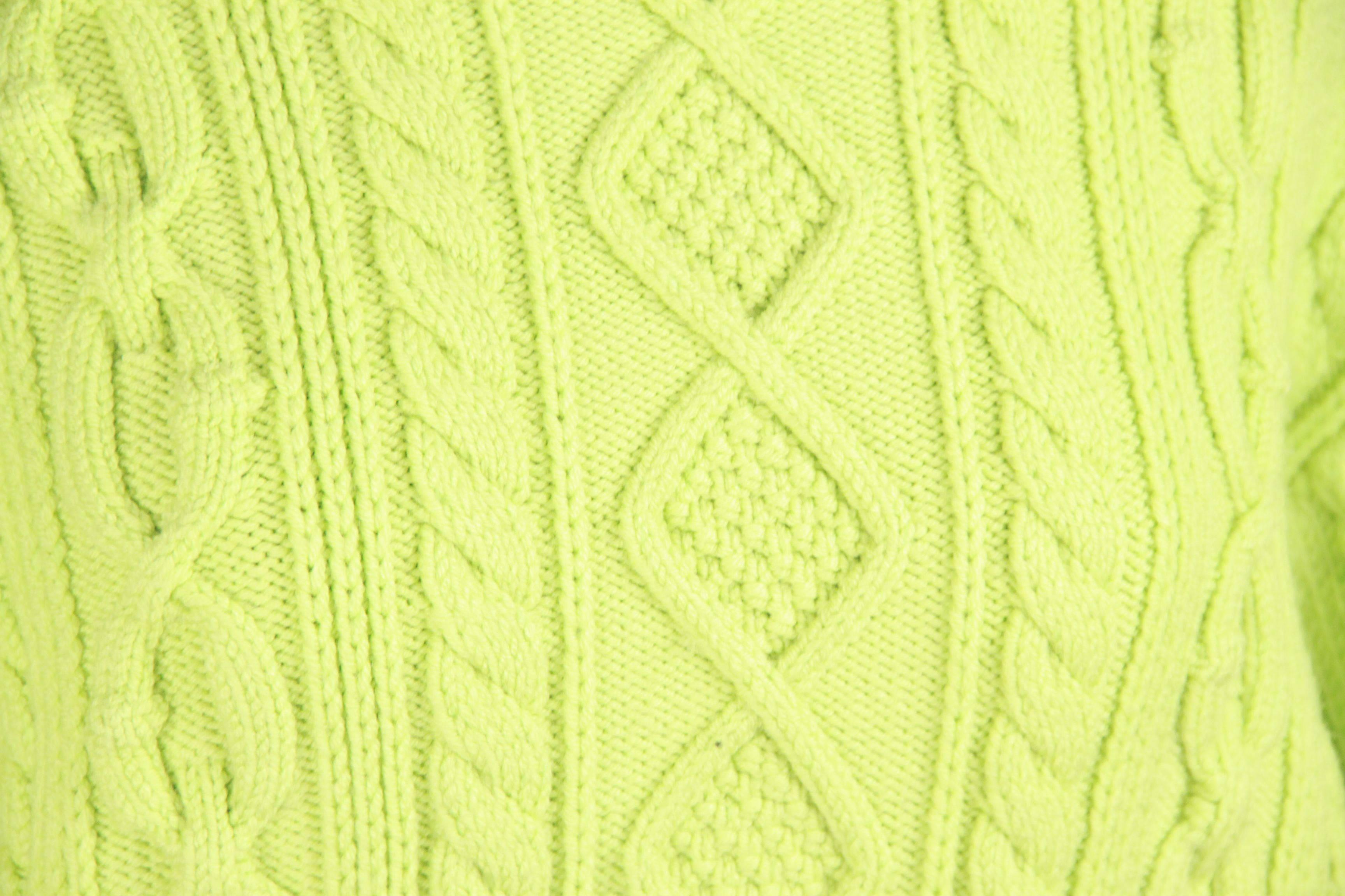 Women's LOUIS VUITTON Green Wool Blend  CROPPED SLEEVE JUMPER Size M