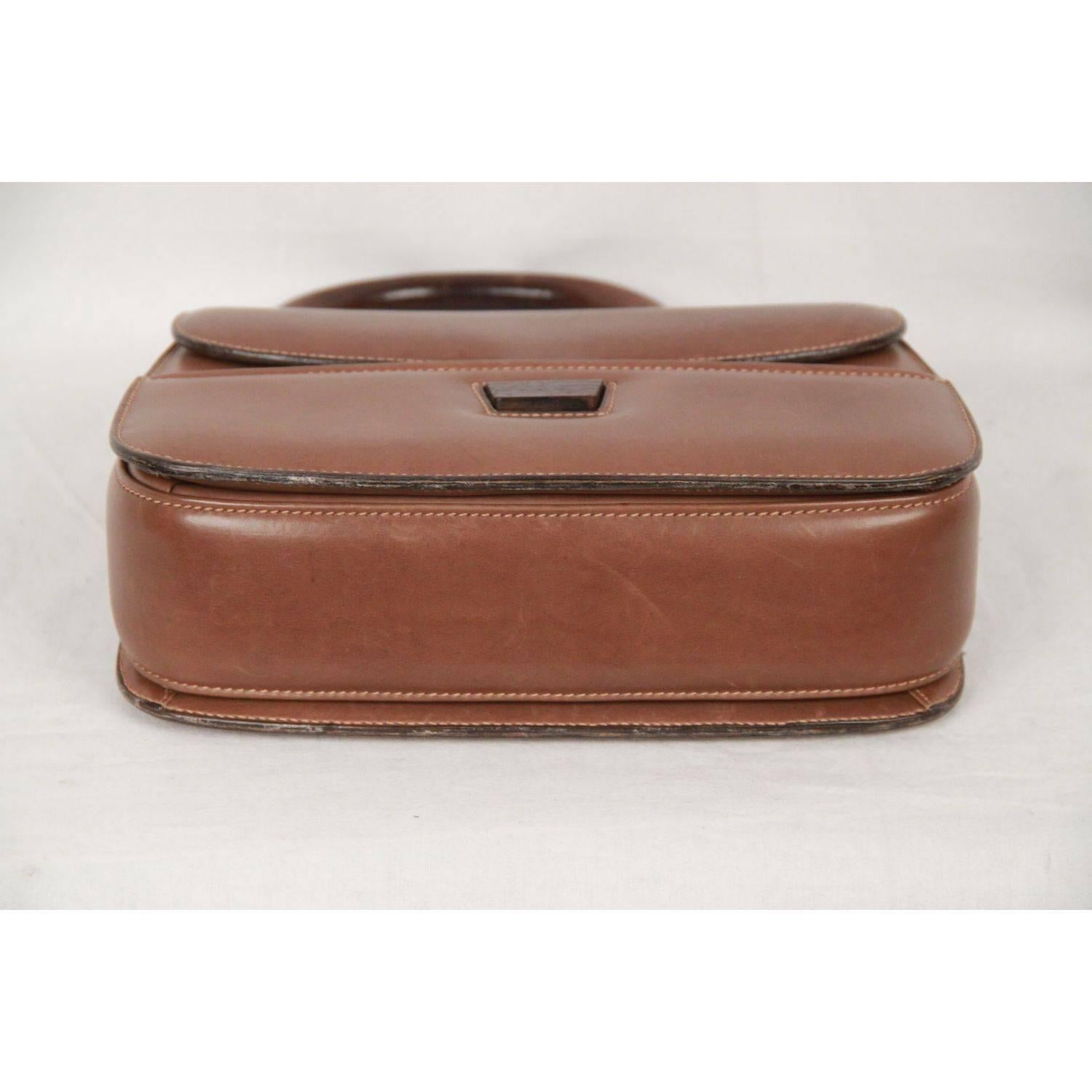 gucci purse tan