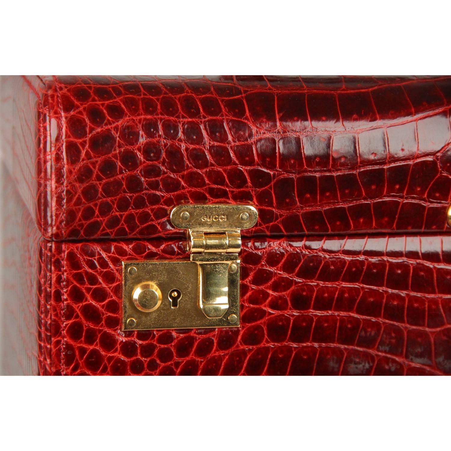 Red Gucci Vintage Burgundy Crocodile Beauty Travel Bag Train Case 