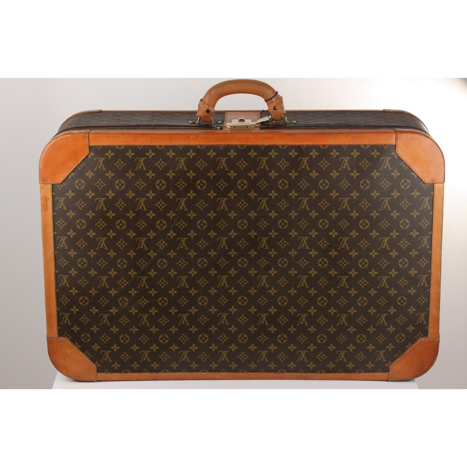 Women's or Men's Louis Vuitton Vintage Monogram Special Lock 80 Luggage Travel Bag Trunk