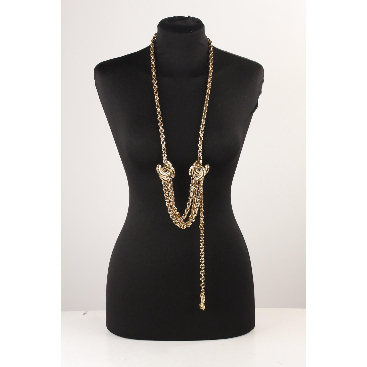 Classic vintage Chanel gold metal chain necklace/belt from the early '80. It is very versatile and will complete every look (you can use it as a necklace or as a belt). Features 'CC CHANEL' logos with quilted texture and hook chain closure. Total