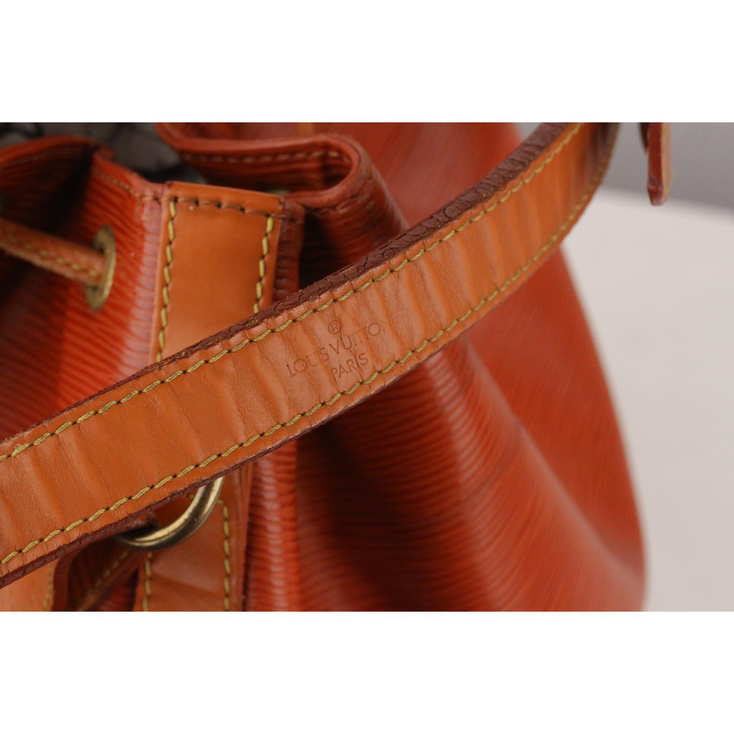 Louis Vuitton Vintage Tan Epi Leather Noé Shoulder Bag 6
