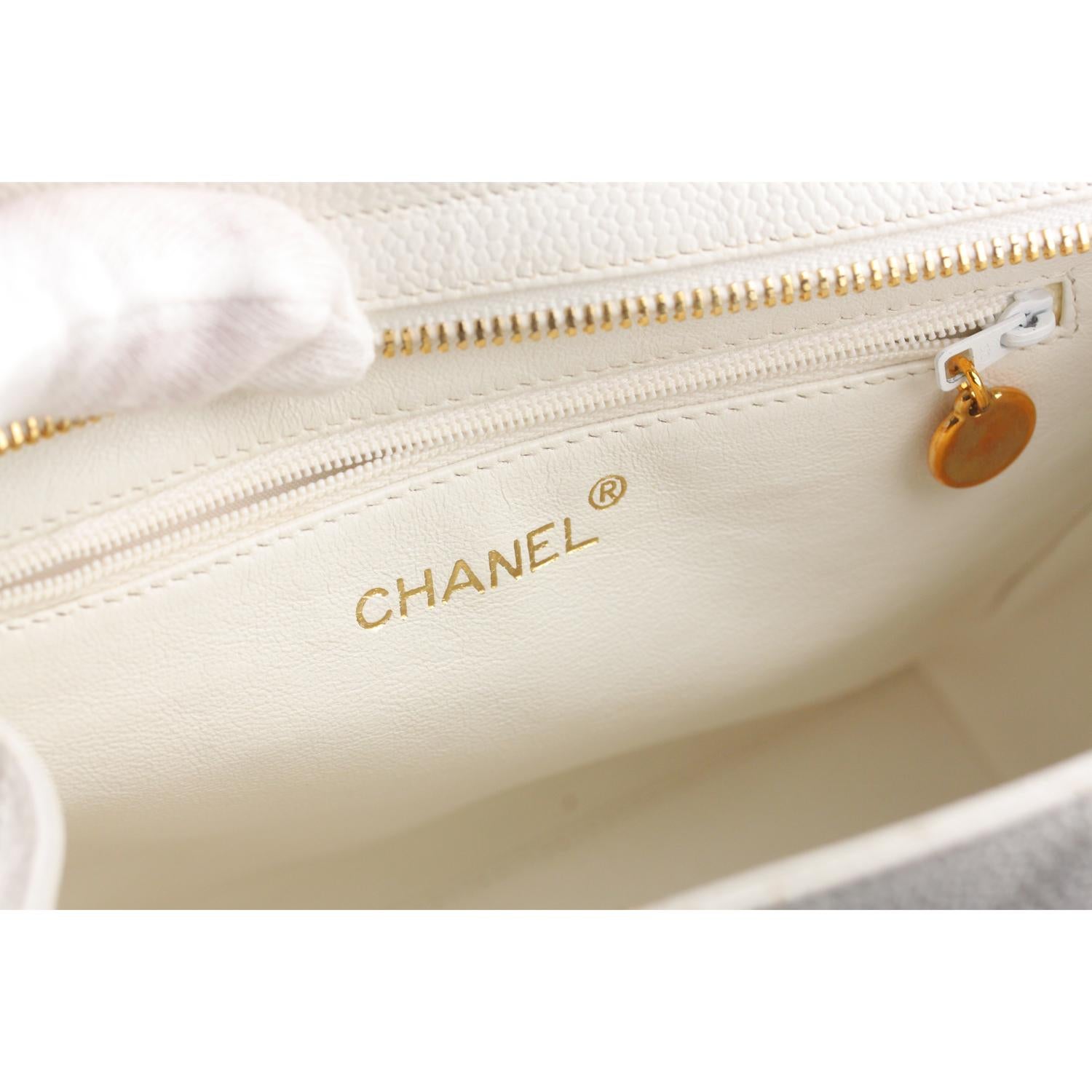 Chanel Vintage White Quilted Caviar Leather Shoulder Bag 6