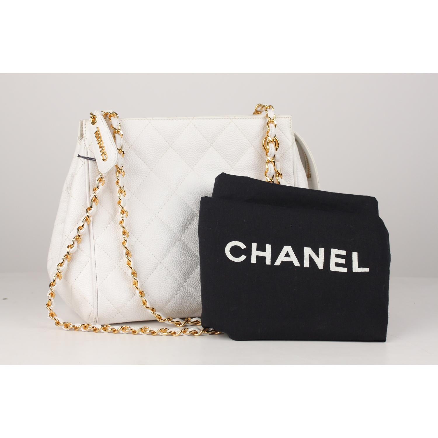 Chanel Vintage White Quilted Caviar Leather Shoulder Bag 9