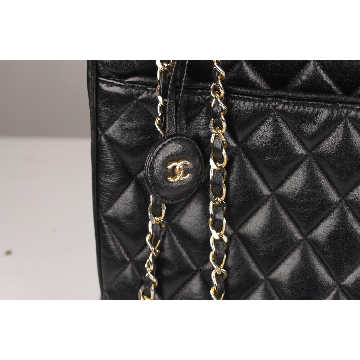 Chanel Vintage Black Quilted Leather Shoulder Bag Tote In Good Condition In Rome, Rome