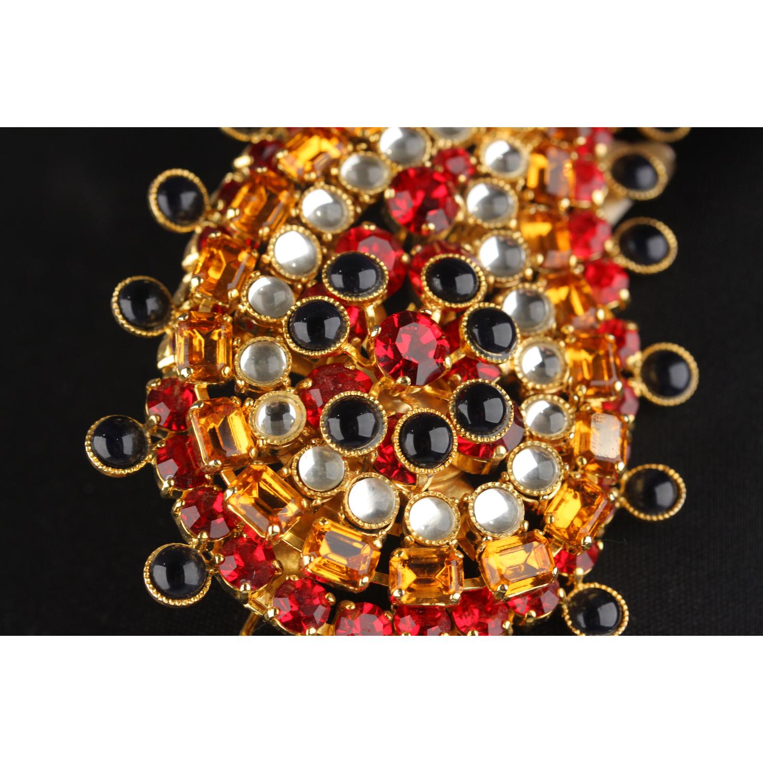 De Liguoro Vintage Haute Couture Crystal Paisley Brooch In Excellent Condition In Rome, Rome