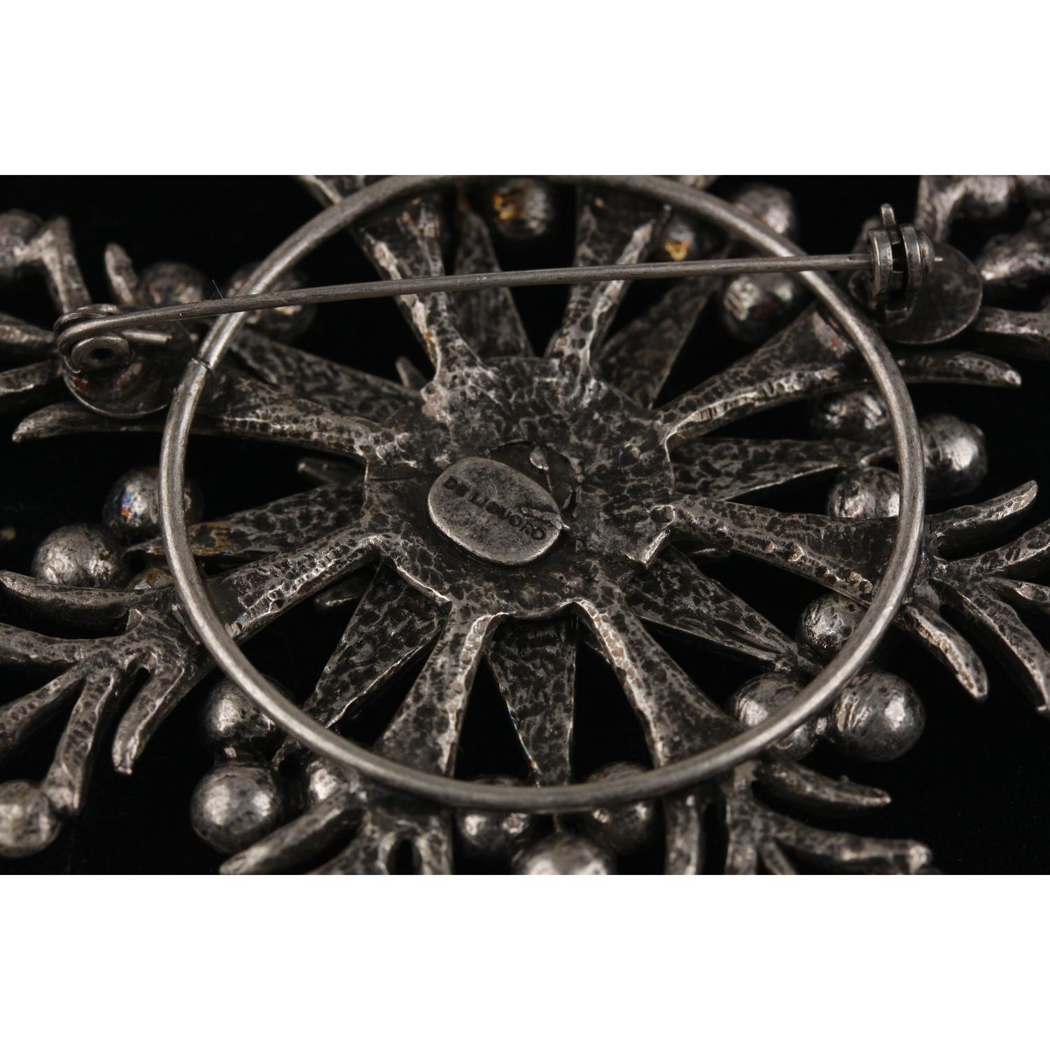 Women's De Liguoro Haute Couture Crystals Snowflake Brooch Pin