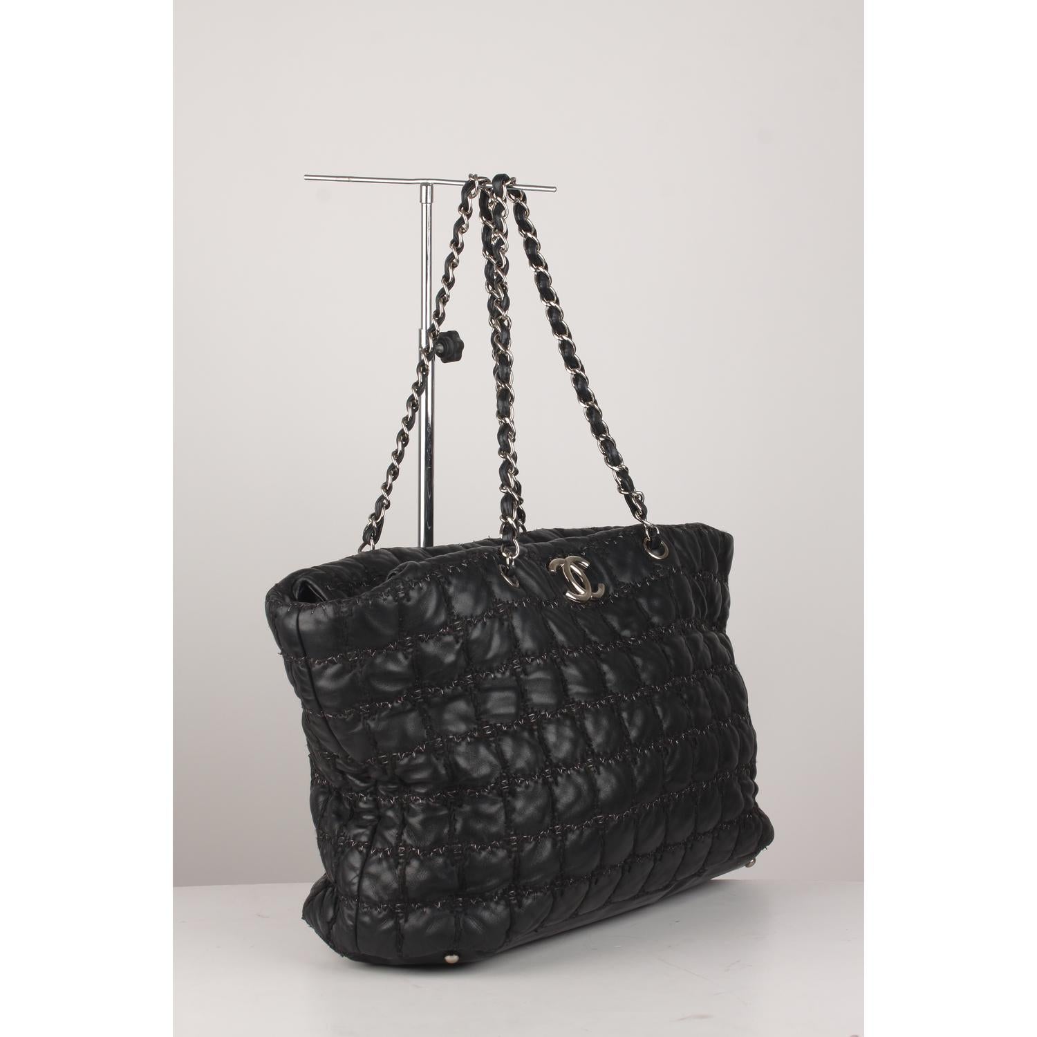 Chanel Black Tweed Square Stitch Quilted Leather Large Tote Bag In Good Condition In Rome, Rome