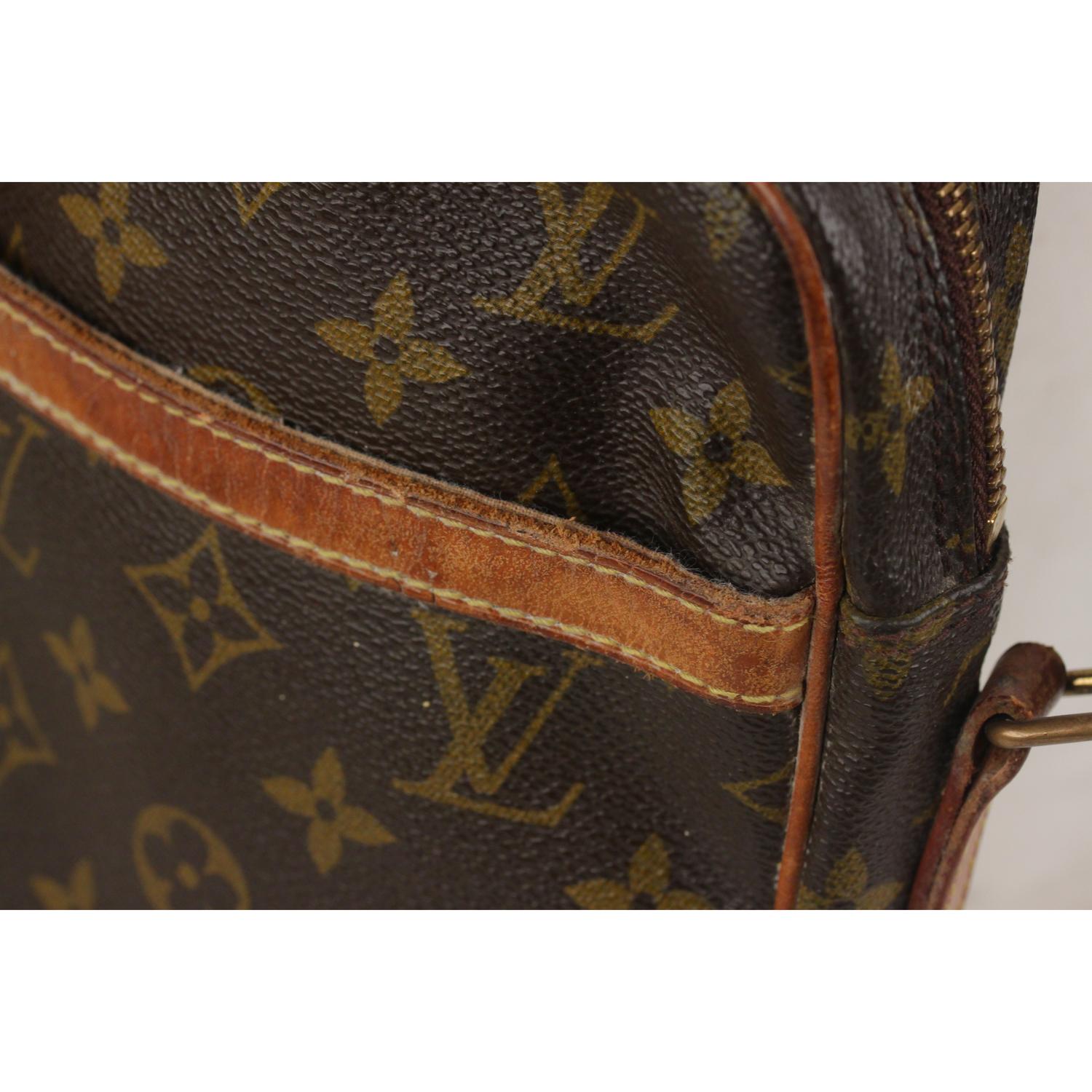 Louis Vuitton Vintage Monogram Canvas Danube Crossbody Bag 3