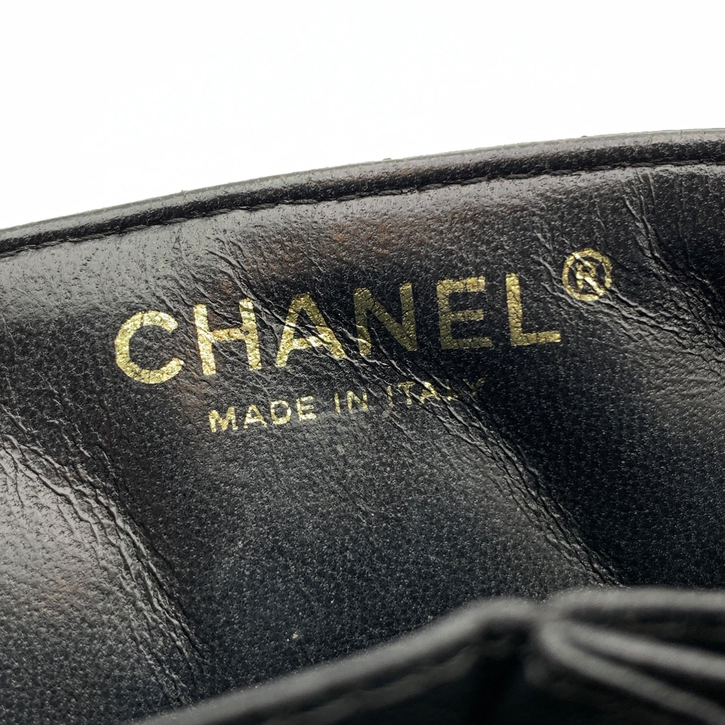 Chanel Black Caviar Quilted Leather Small East West Flap Bag For Sale