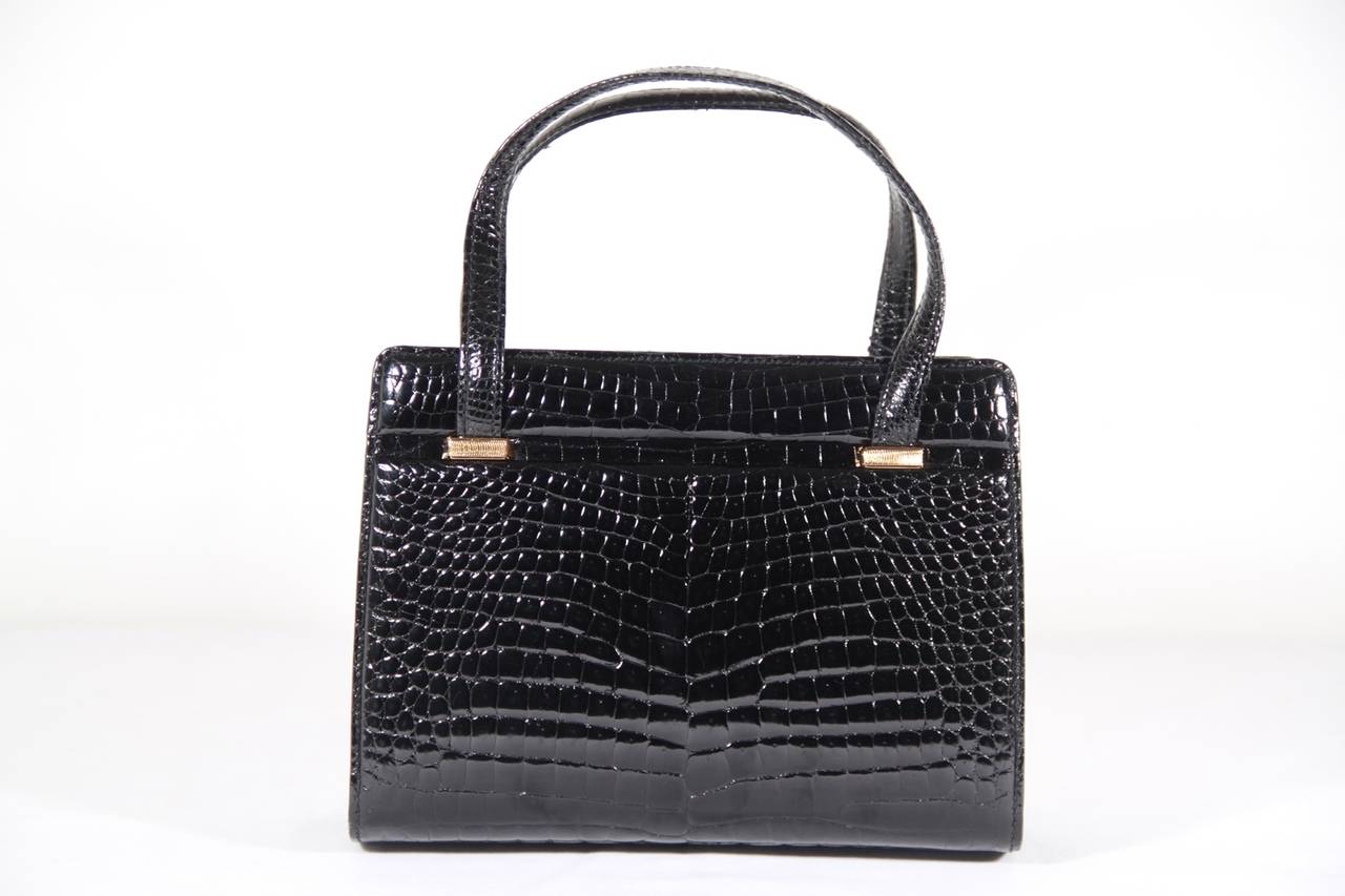 GUCCI Italian RARE VINTAGE Black CROCODILE Tote HANDBAG Purse w/ LAPIS In Excellent Condition In Rome, Rome