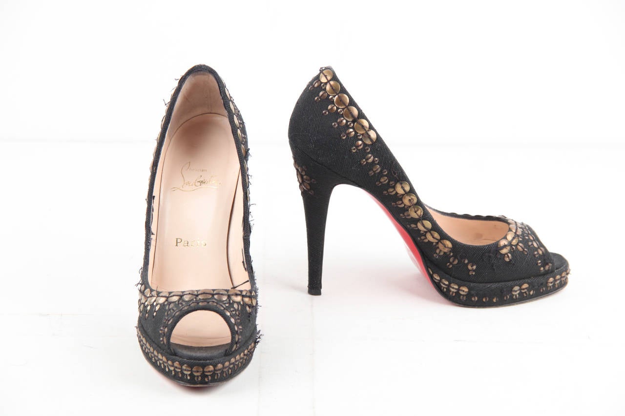 Women's CHRISTIAN LOUBOUTIN Black Fabric OPEN TOE PUMPS Heels SHOES w/ STUDS 40