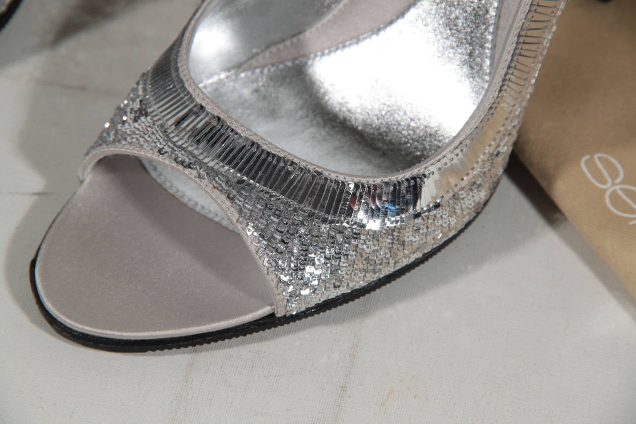 Women's SERGIO ROSSI Italian Silver metal SEQUIN PUMPS Shoes OPEN TOE PUMPS Sz 37 FF