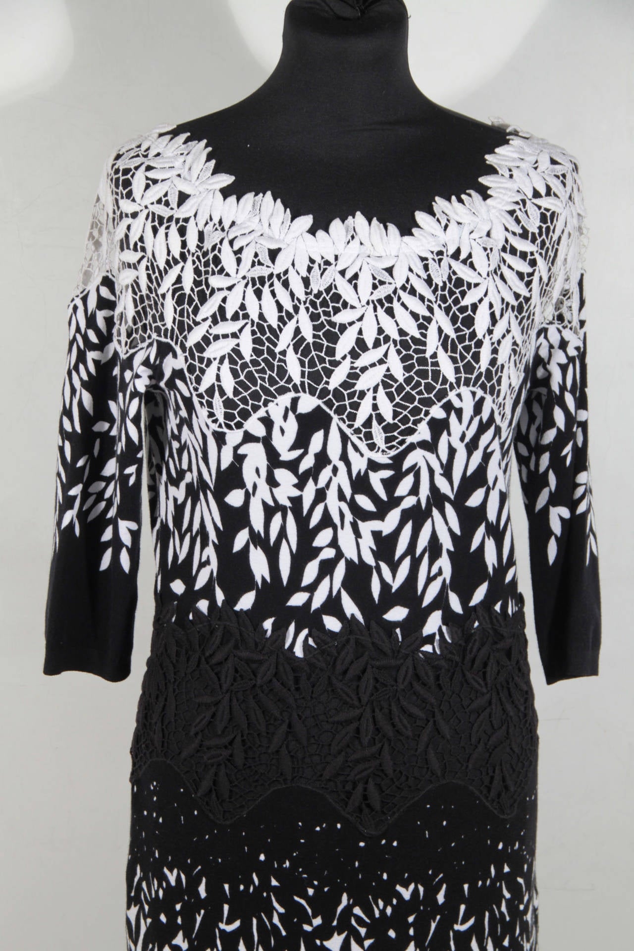 BLUMARINE Black & White SHEATH DRESS 3/4 Sleeves w/ LACE Inserts SIZE 44 IT 1