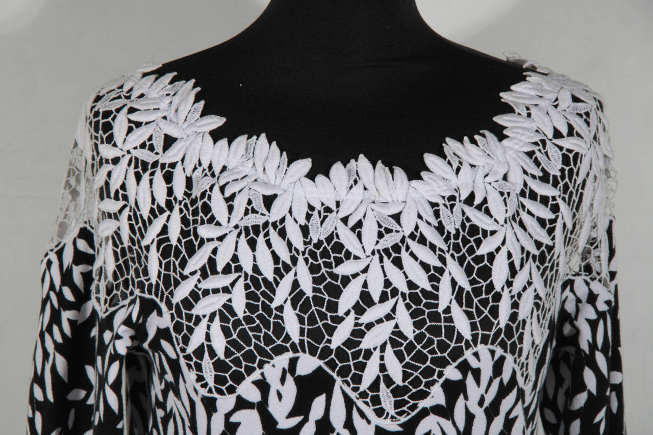 Women's BLUMARINE Black & White SHEATH DRESS 3/4 Sleeves w/ LACE Inserts SIZE 44 IT